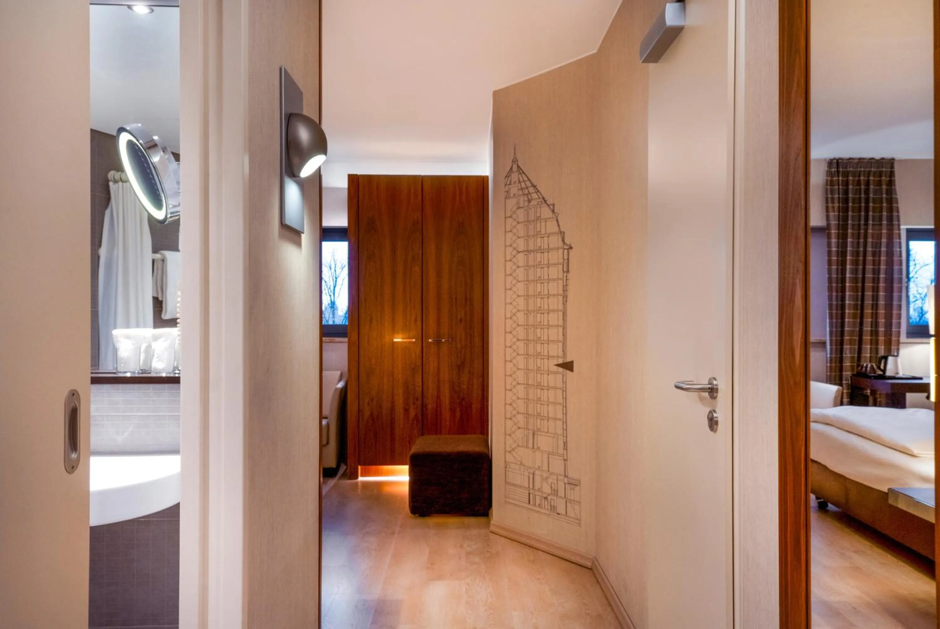 Bedroom, Bed in MÖVENPICK Hotel Hamburg City