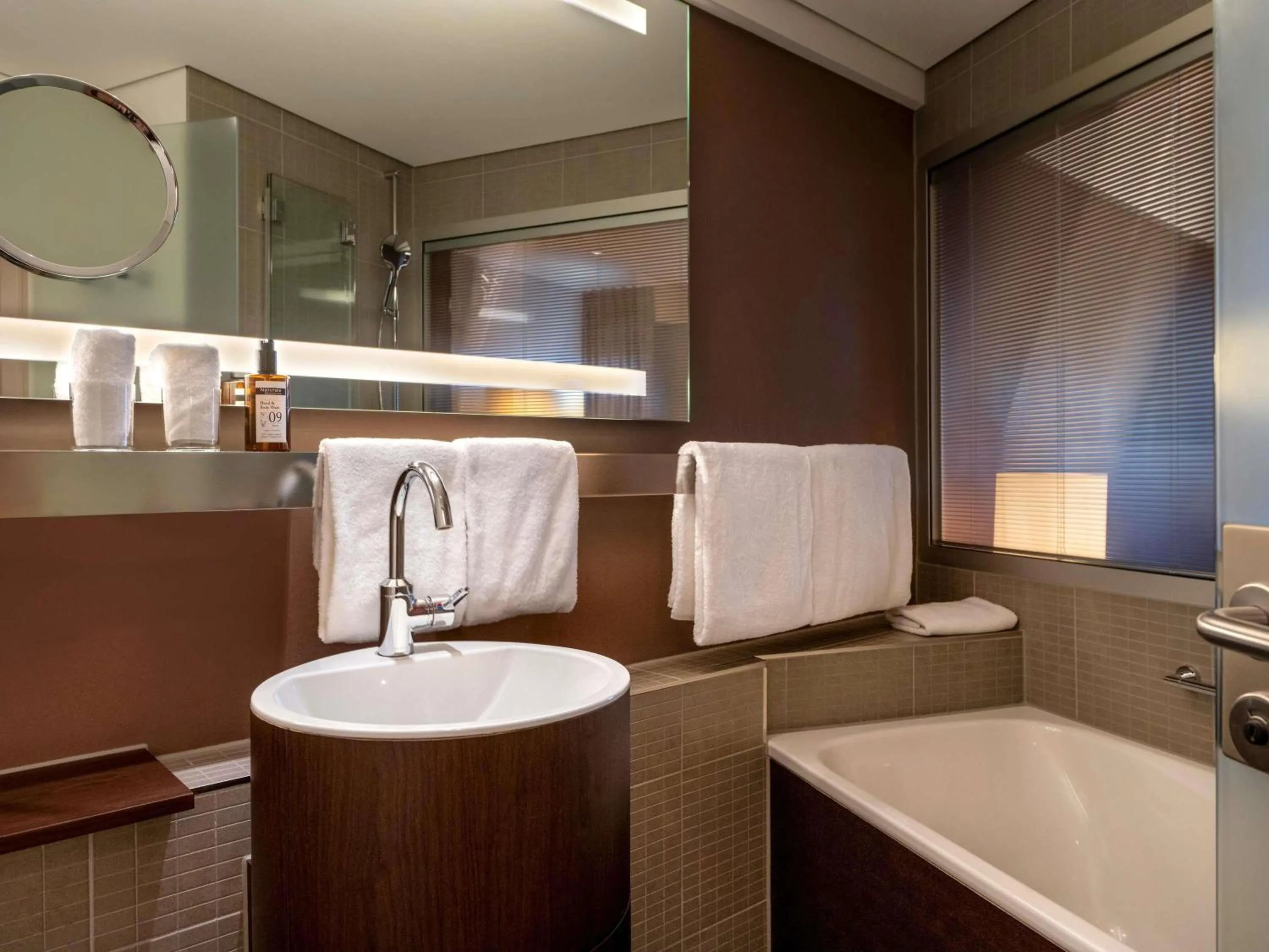 Bedroom in MÖVENPICK Hotel Hamburg City