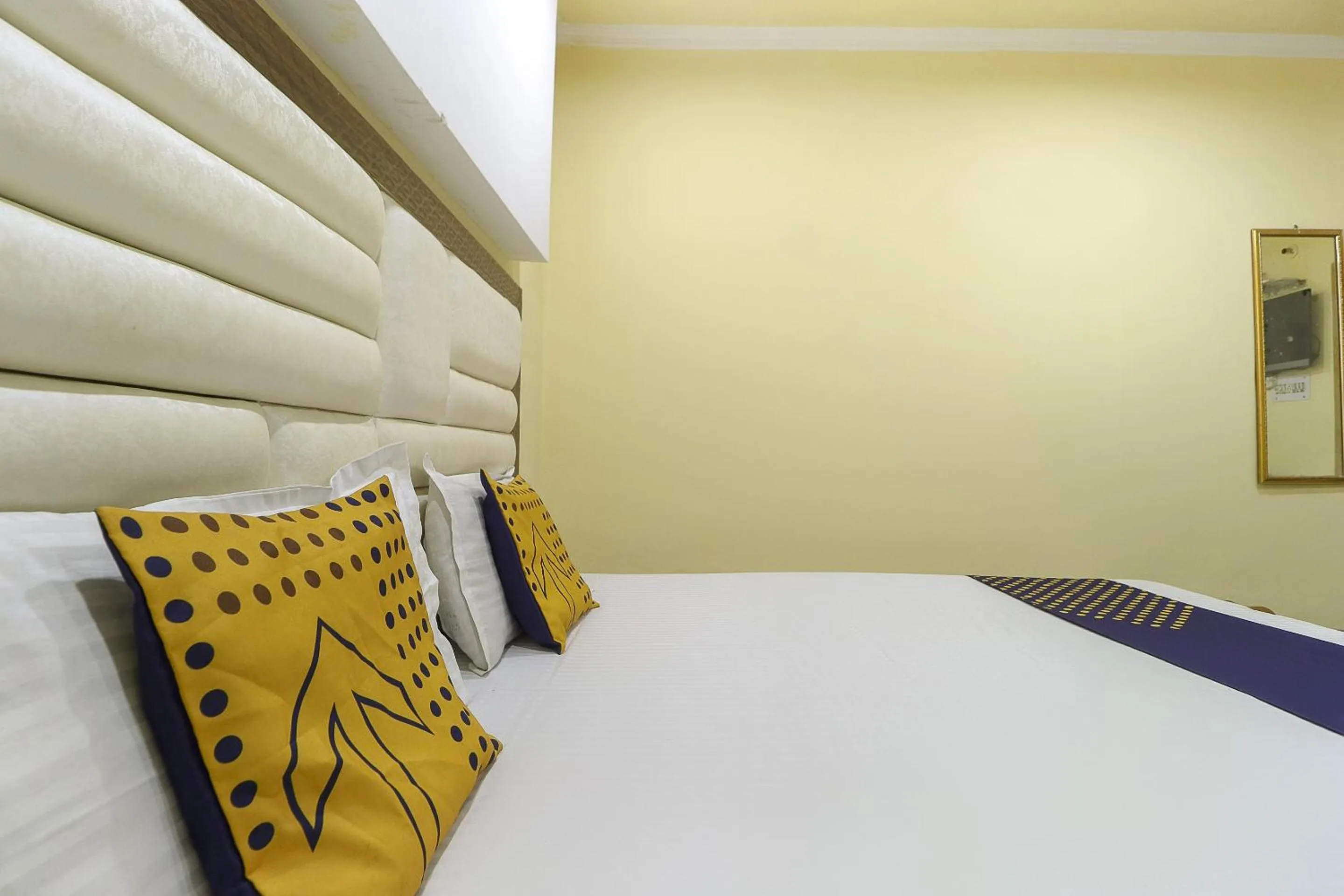 Bedroom, Bed in Hotel Star Inn