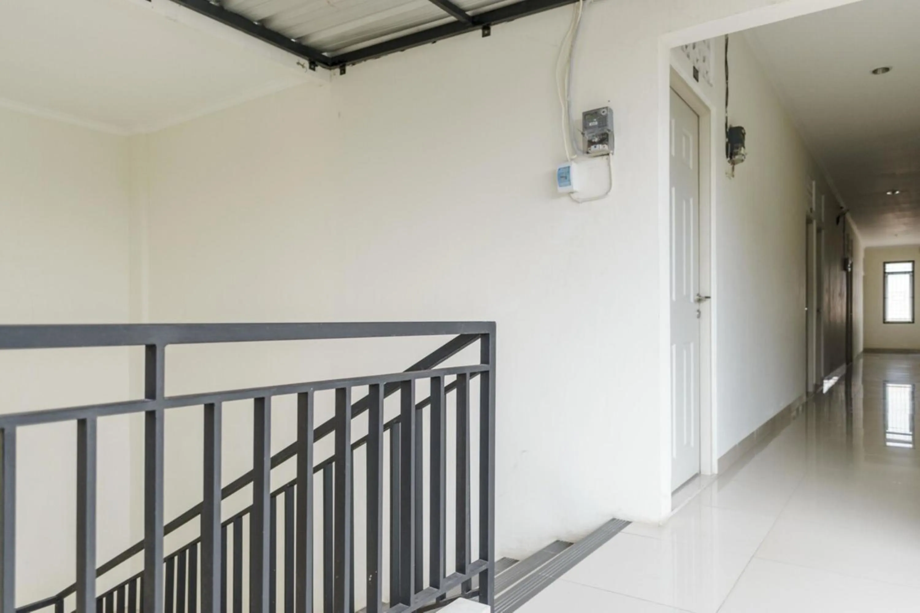Urbanview Hotel Minongga Pondok Labu by RedDoorz