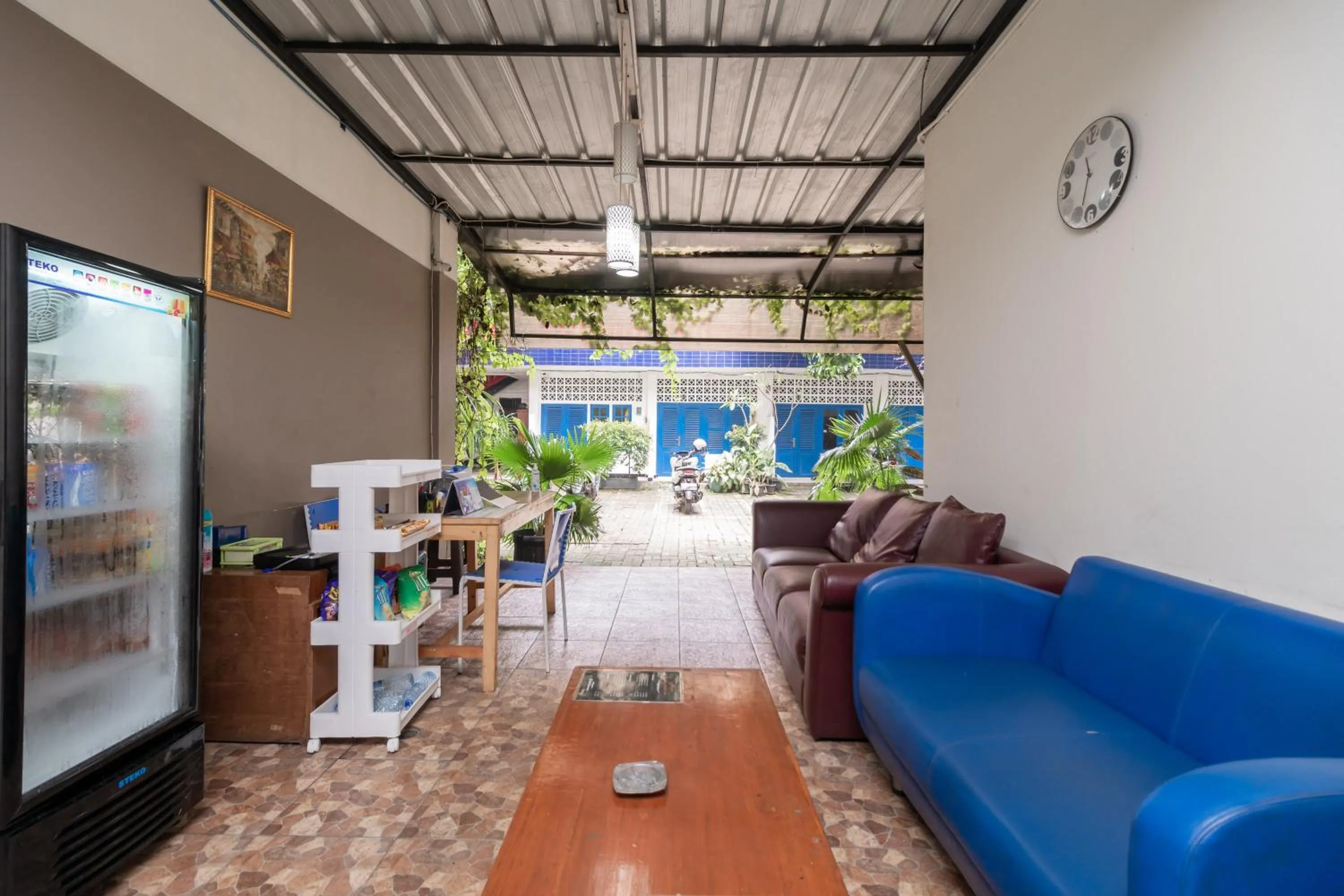 Urbanview Hotel Minongga Pondok Labu by RedDoorz