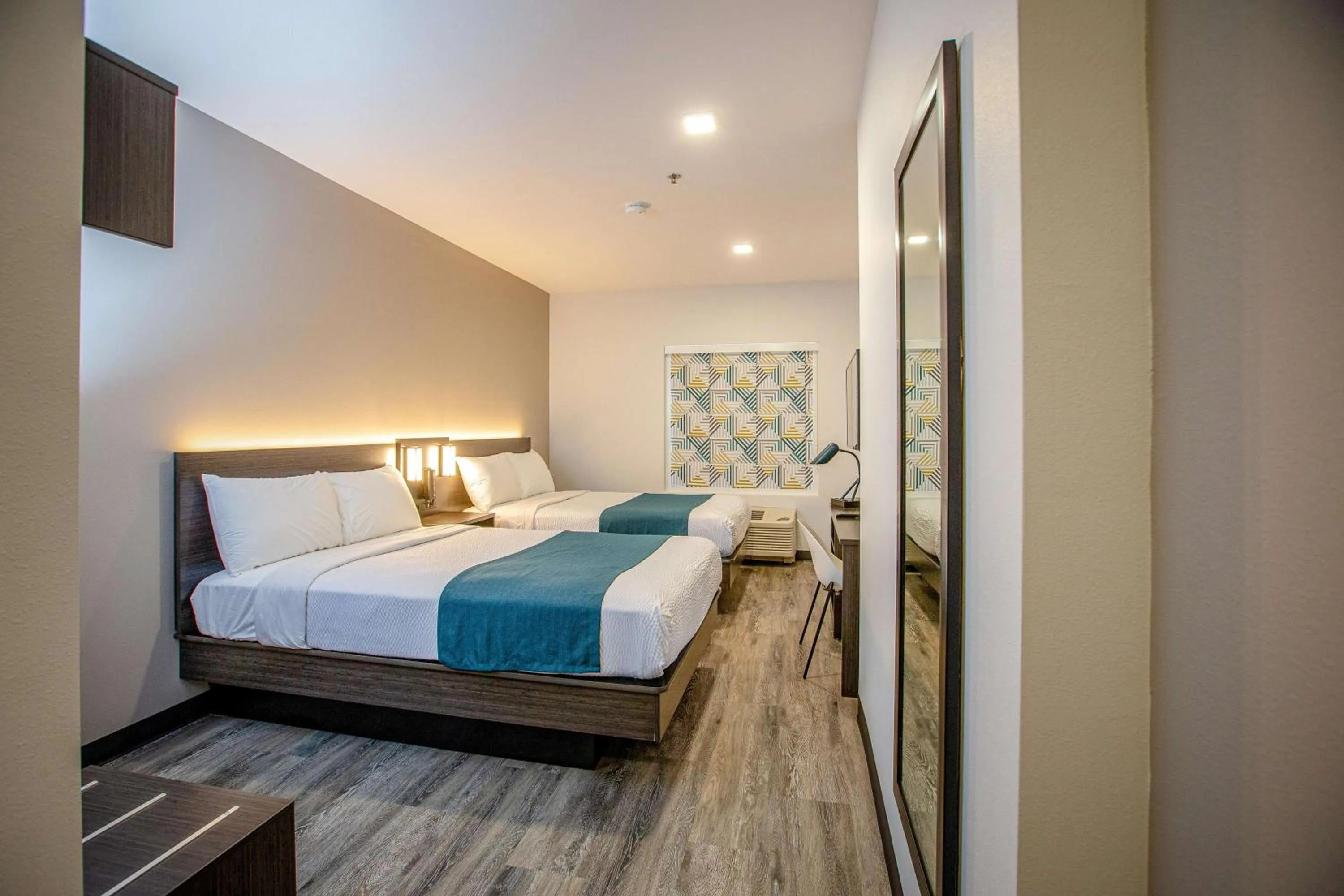 Photo of the whole room, Bed in Motel 6 North Platte, NE - East