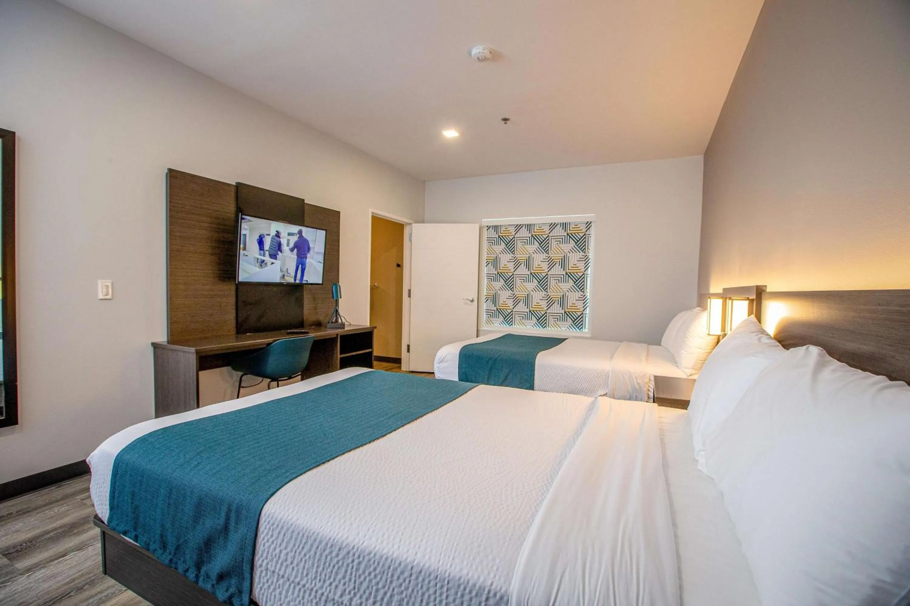 Photo of the whole room, Bed in Motel 6 North Platte, NE - East