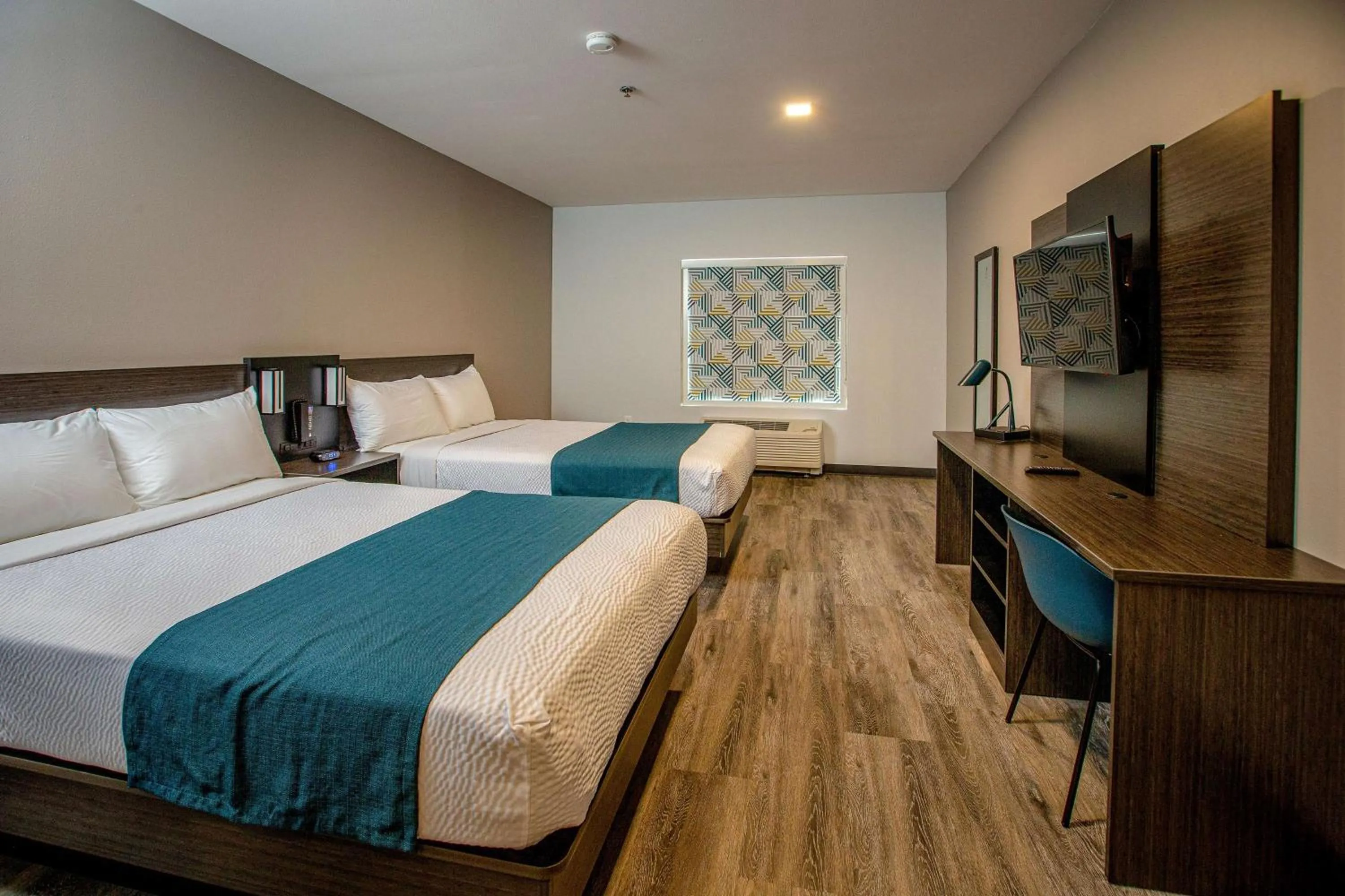 Photo of the whole room, Bed in Motel 6 North Platte, NE - East