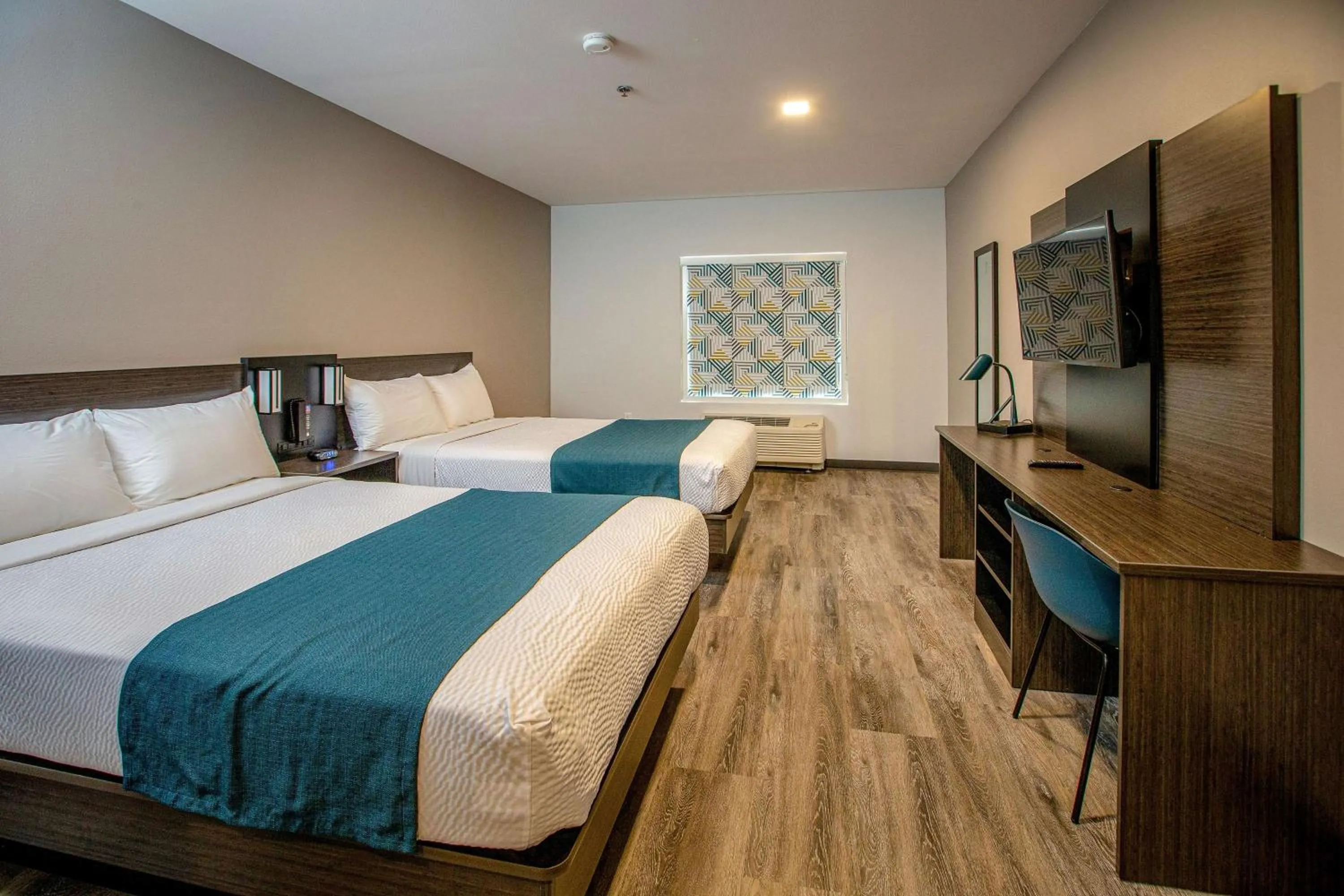 Photo of the whole room, Bed in Motel 6 North Platte, NE - East