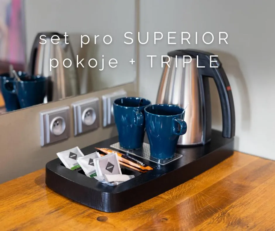 Coffee/tea facilities in Botel Marina