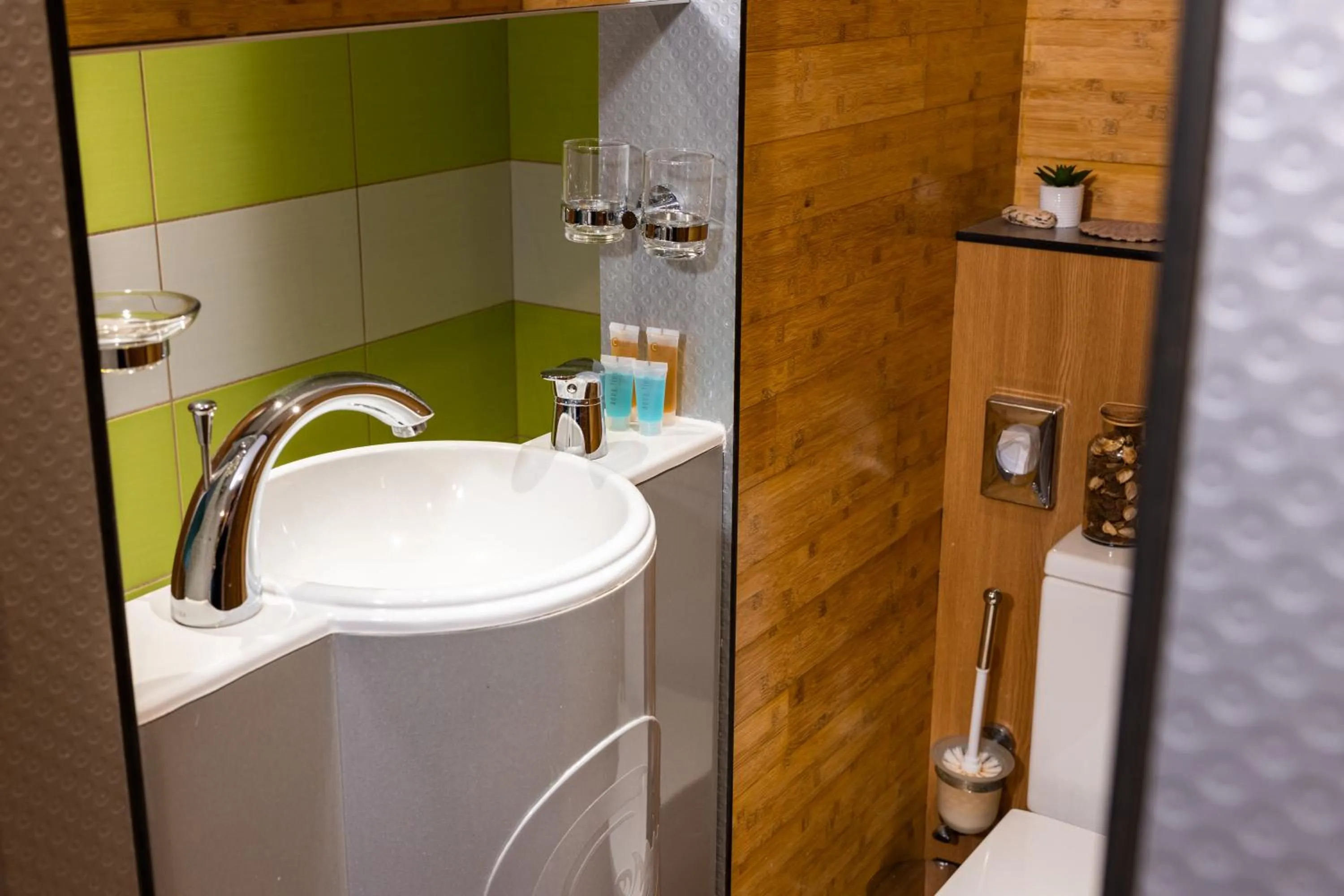 Toilet in Botel Marina