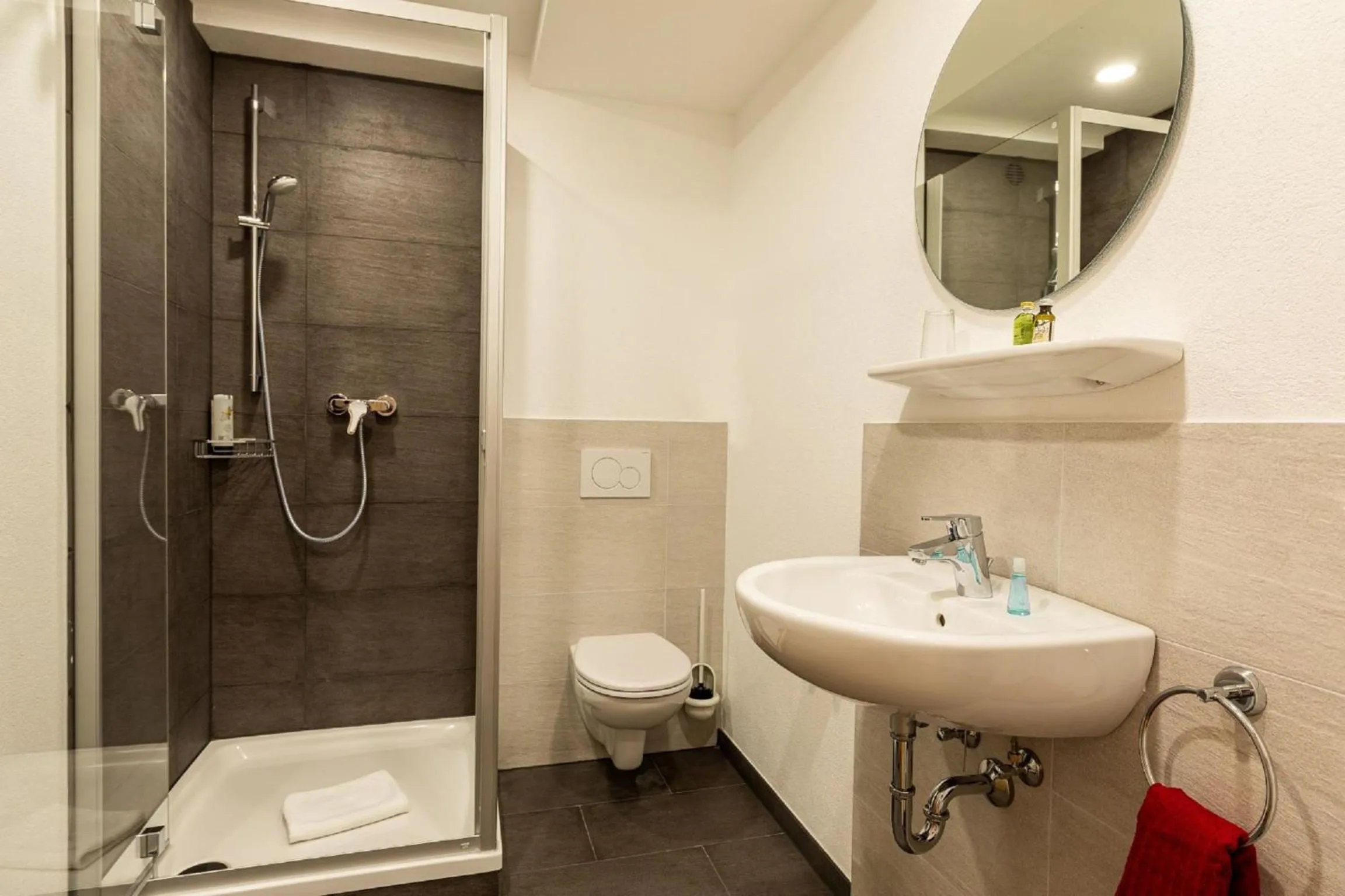 Bathroom in Hotel Restaurant Goldener Hirsch