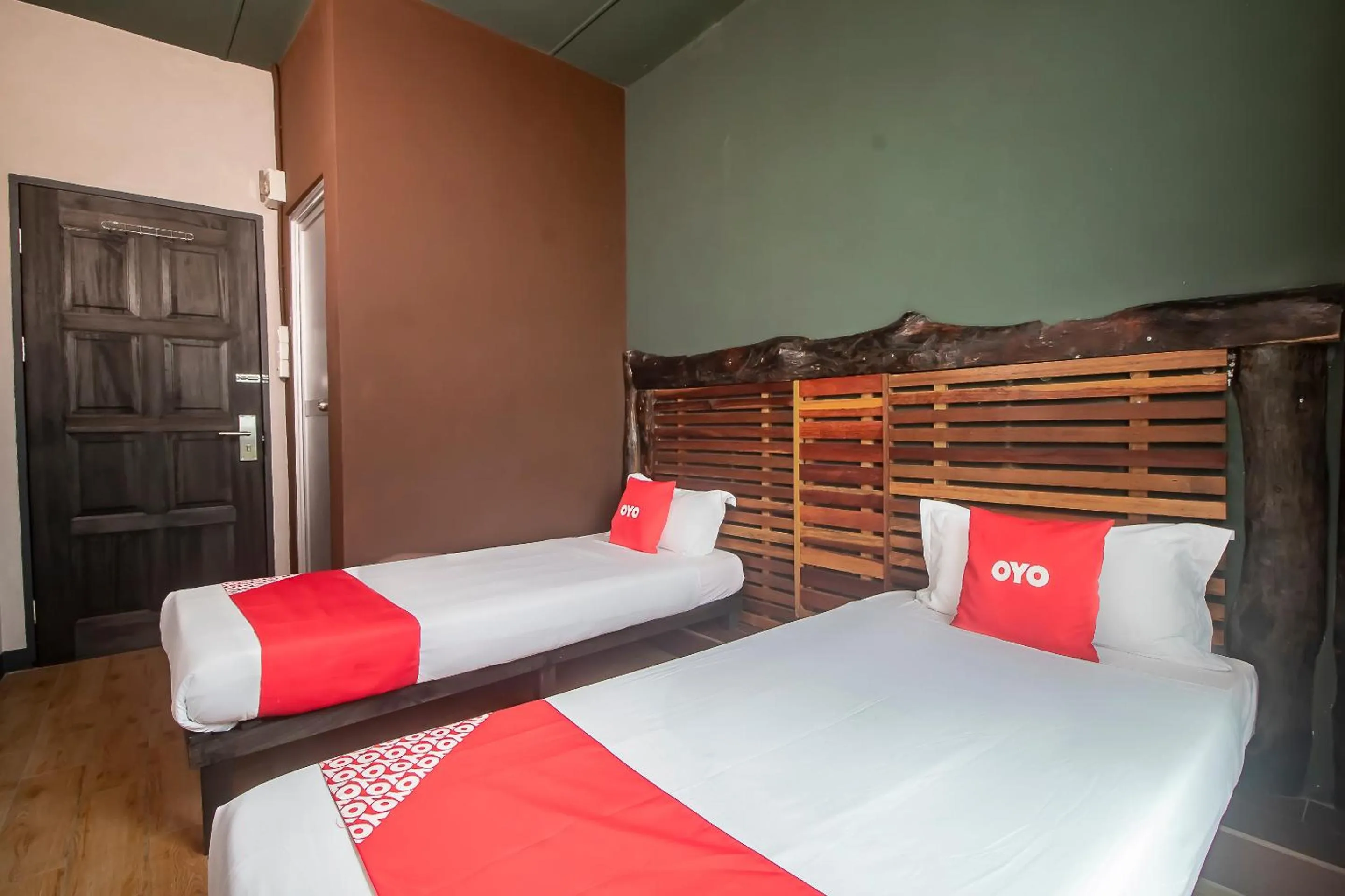 Bedroom, Bed in Hotel O Hi Inn 3