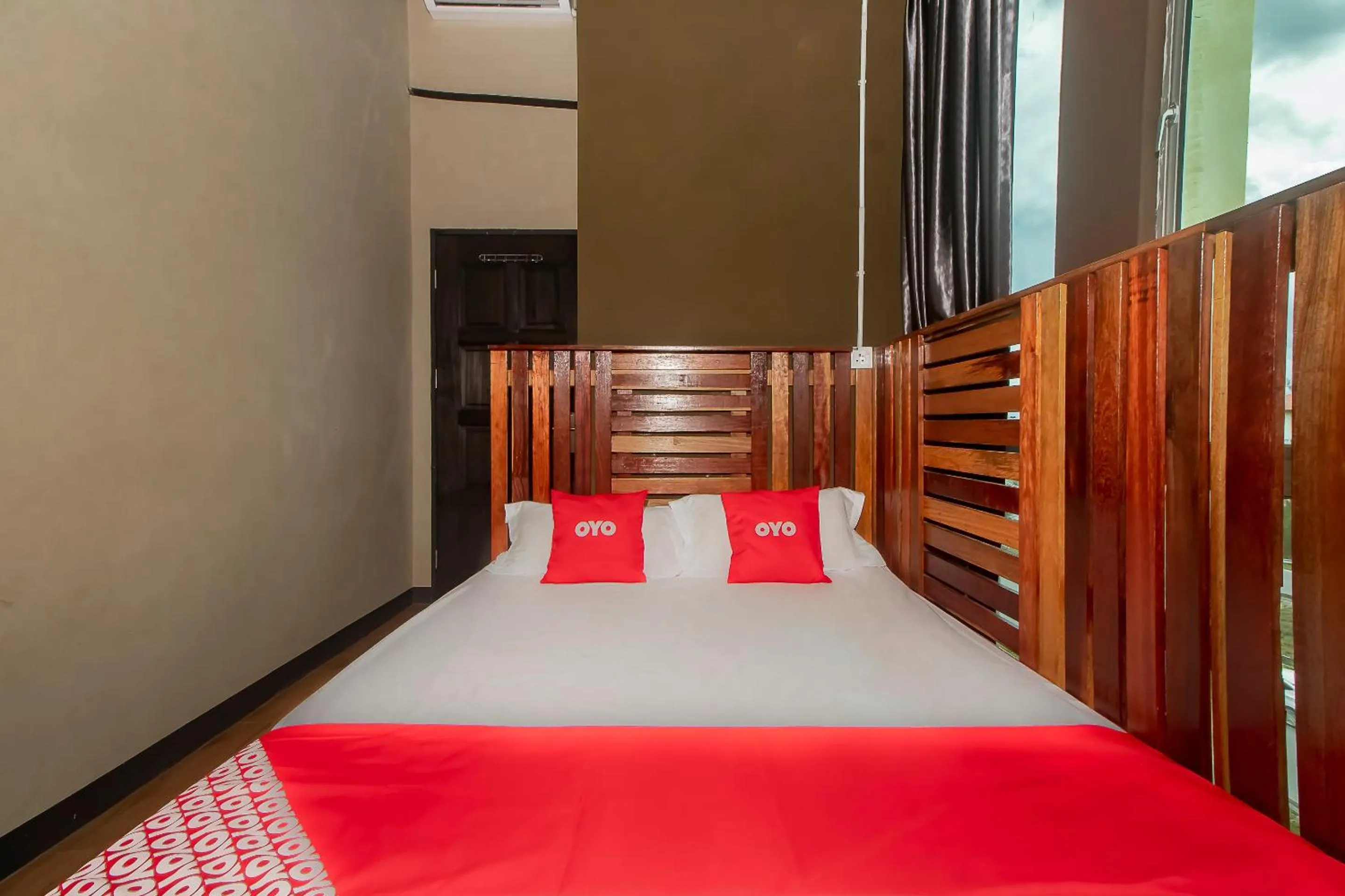 Bedroom, Bed in Hotel O Hi Inn 3