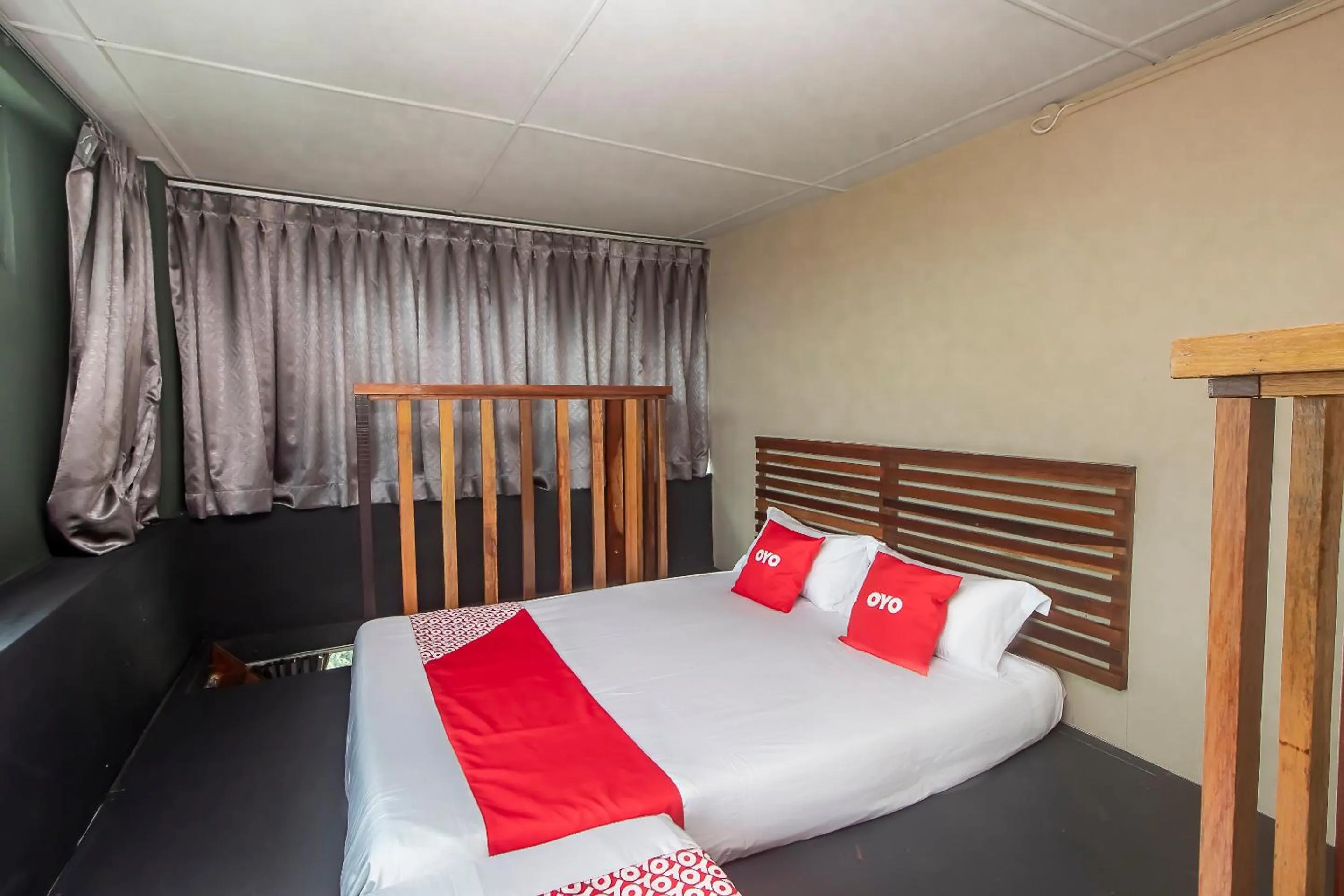 Bedroom, Bed in Hotel O Hi Inn 3