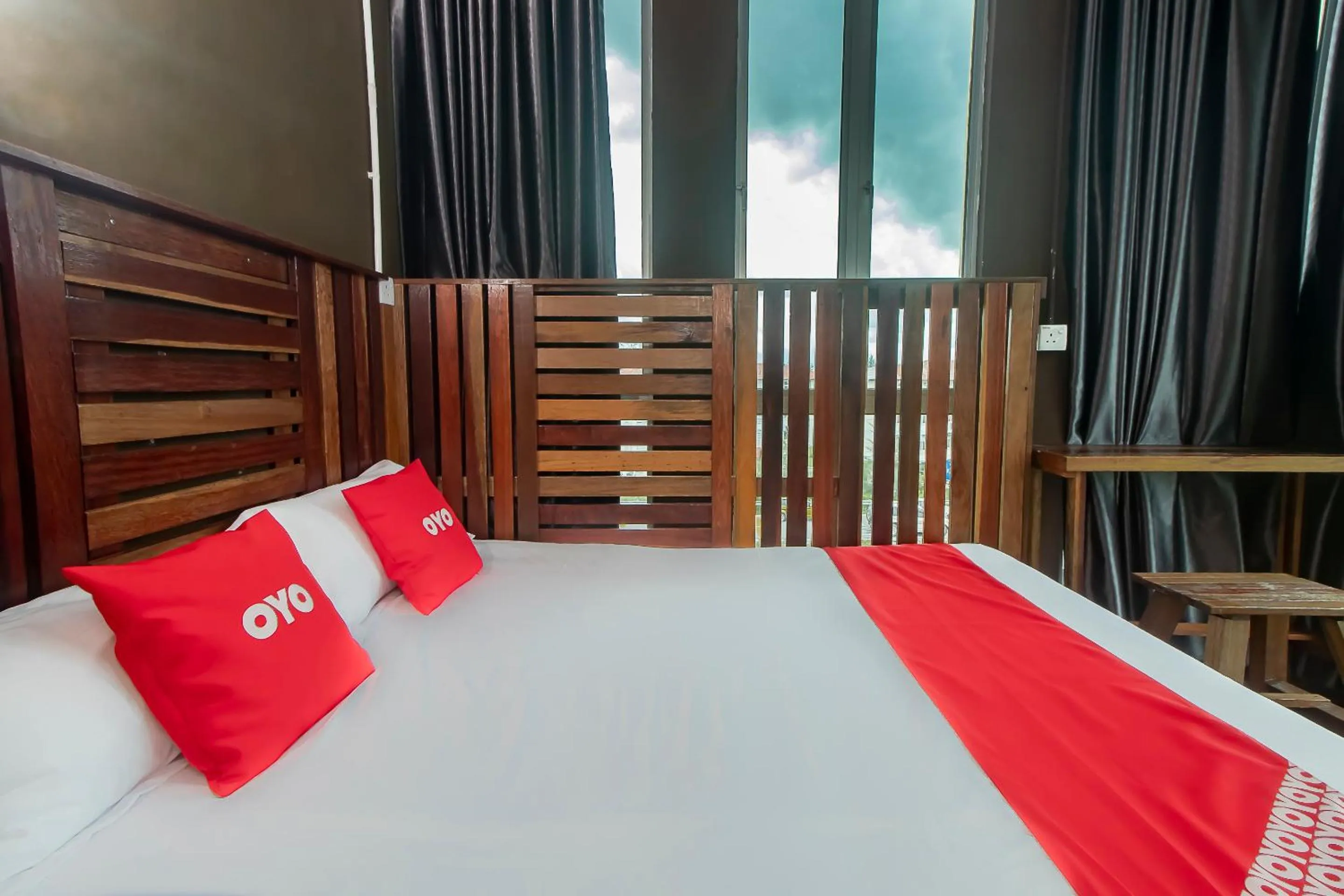 Bedroom, Bed in Hotel O Hi Inn 3