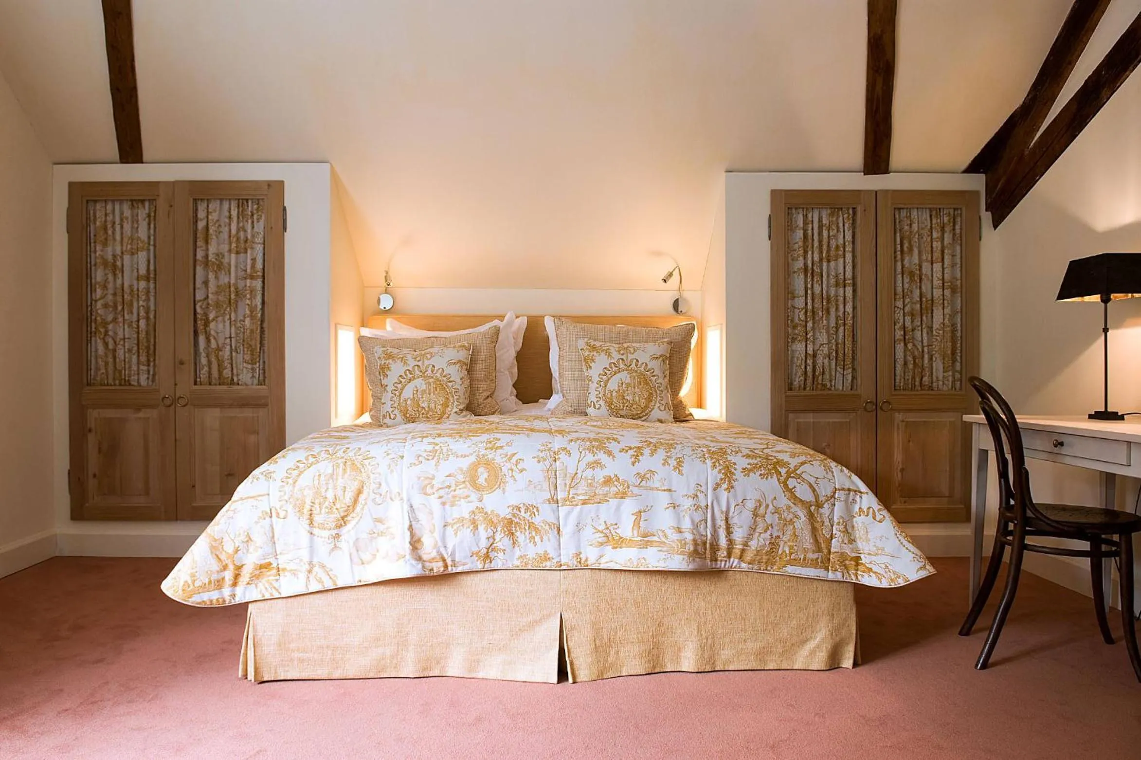 Photo of the whole room, Bed in Brauereigasthof-Hotel Aying