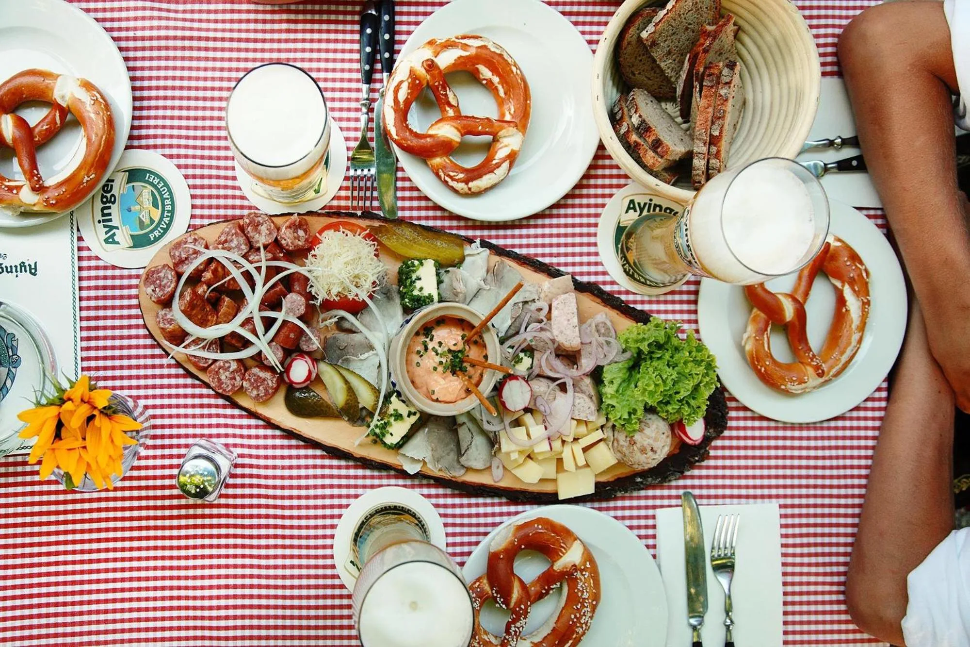 Restaurant/places to eat in Brauereigasthof-Hotel Aying