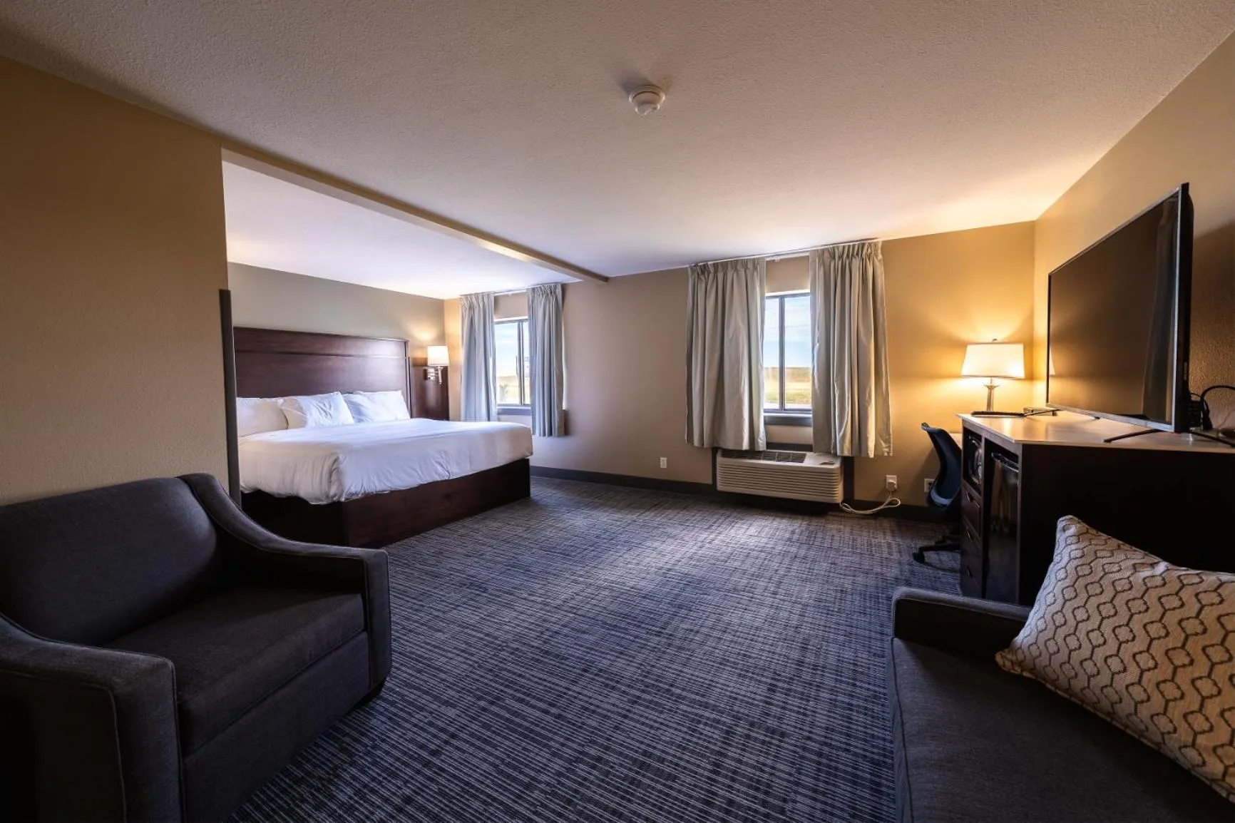 Bed in Cobblestone Inn & Suites - Trenton