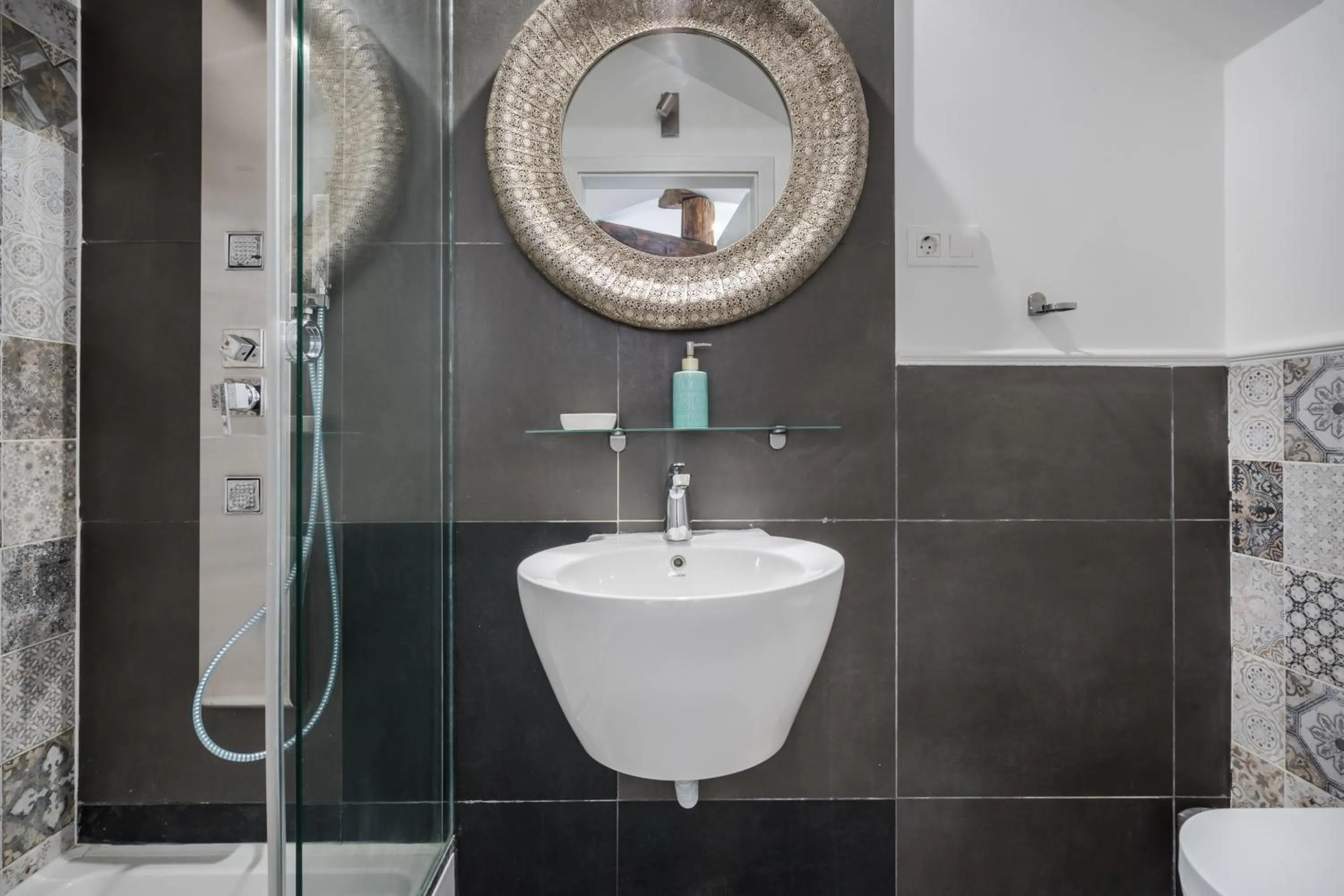 Shower in Nador Boutique- Best Location, By BQA