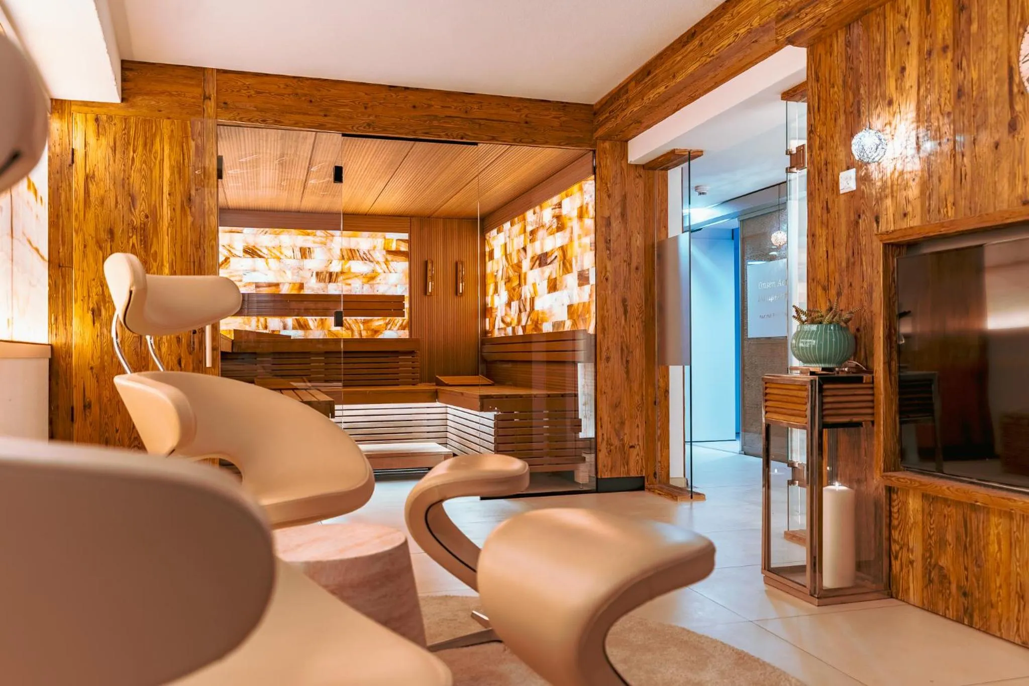 Sauna in YachtHotel Helvetia Spa- und Wellnessdomizil