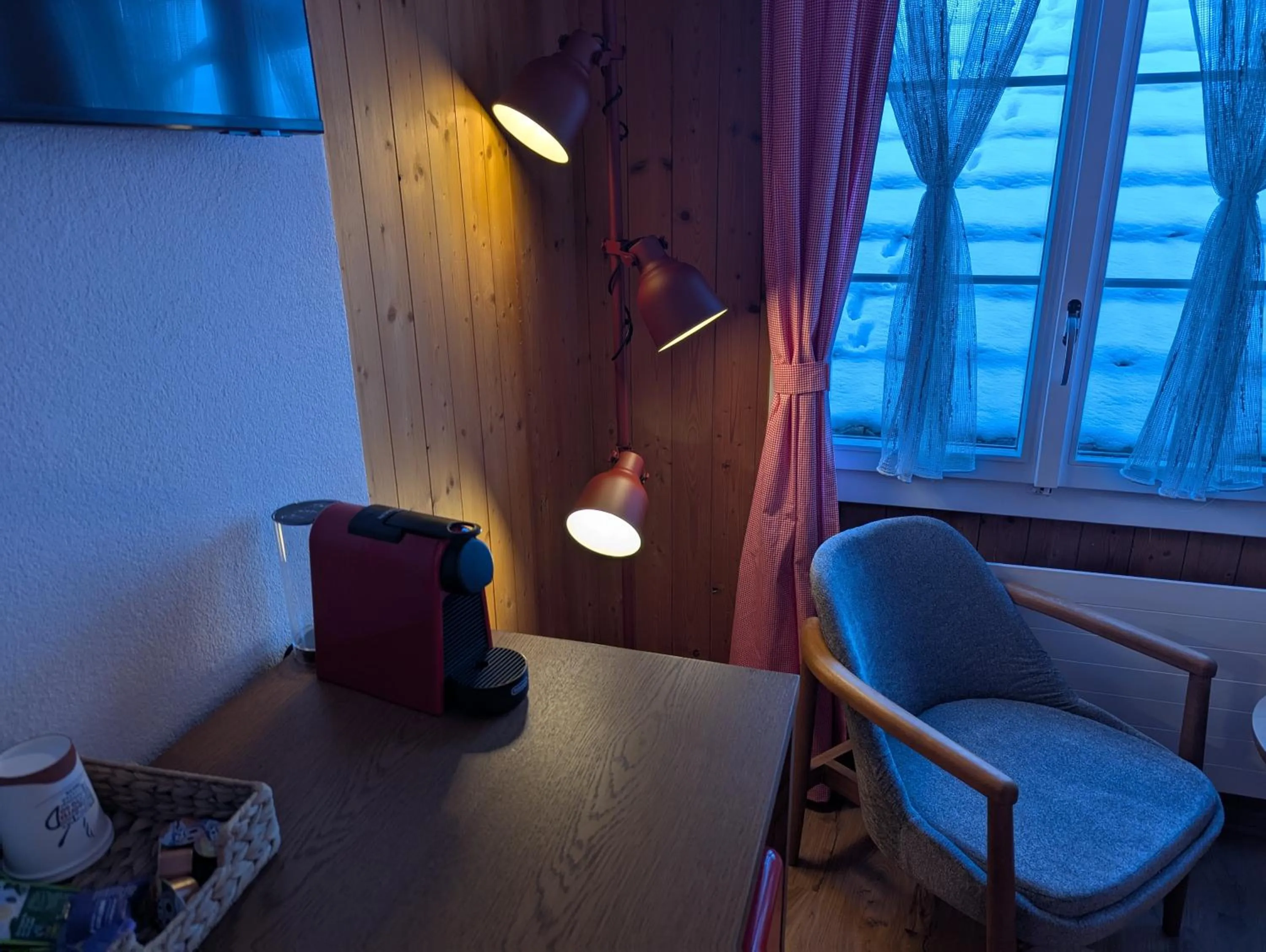 Seating area in Hotel Schützen Lauterbrunnen