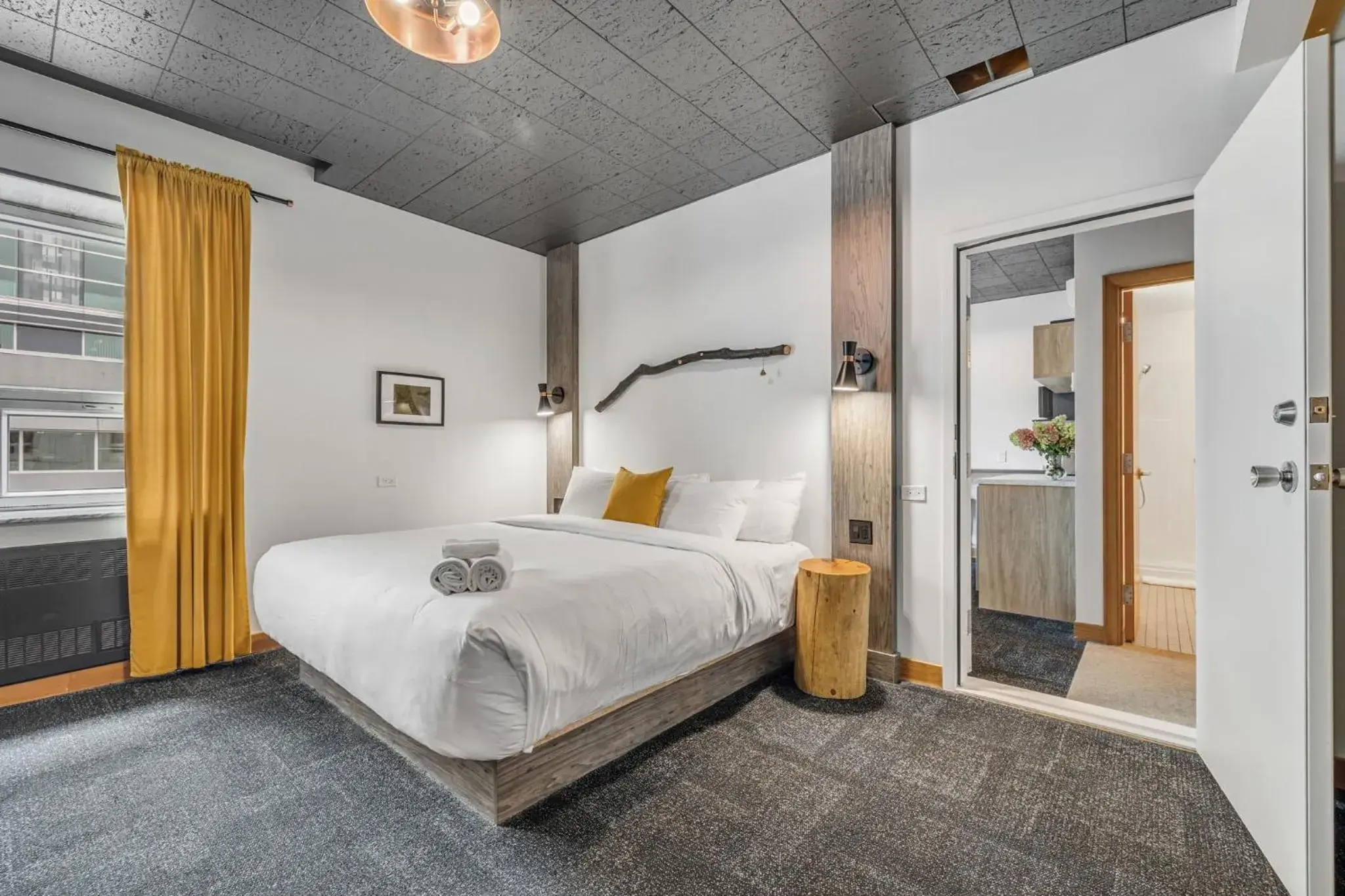 King Room in La Sainte Paix King Room in La Sainte Paix