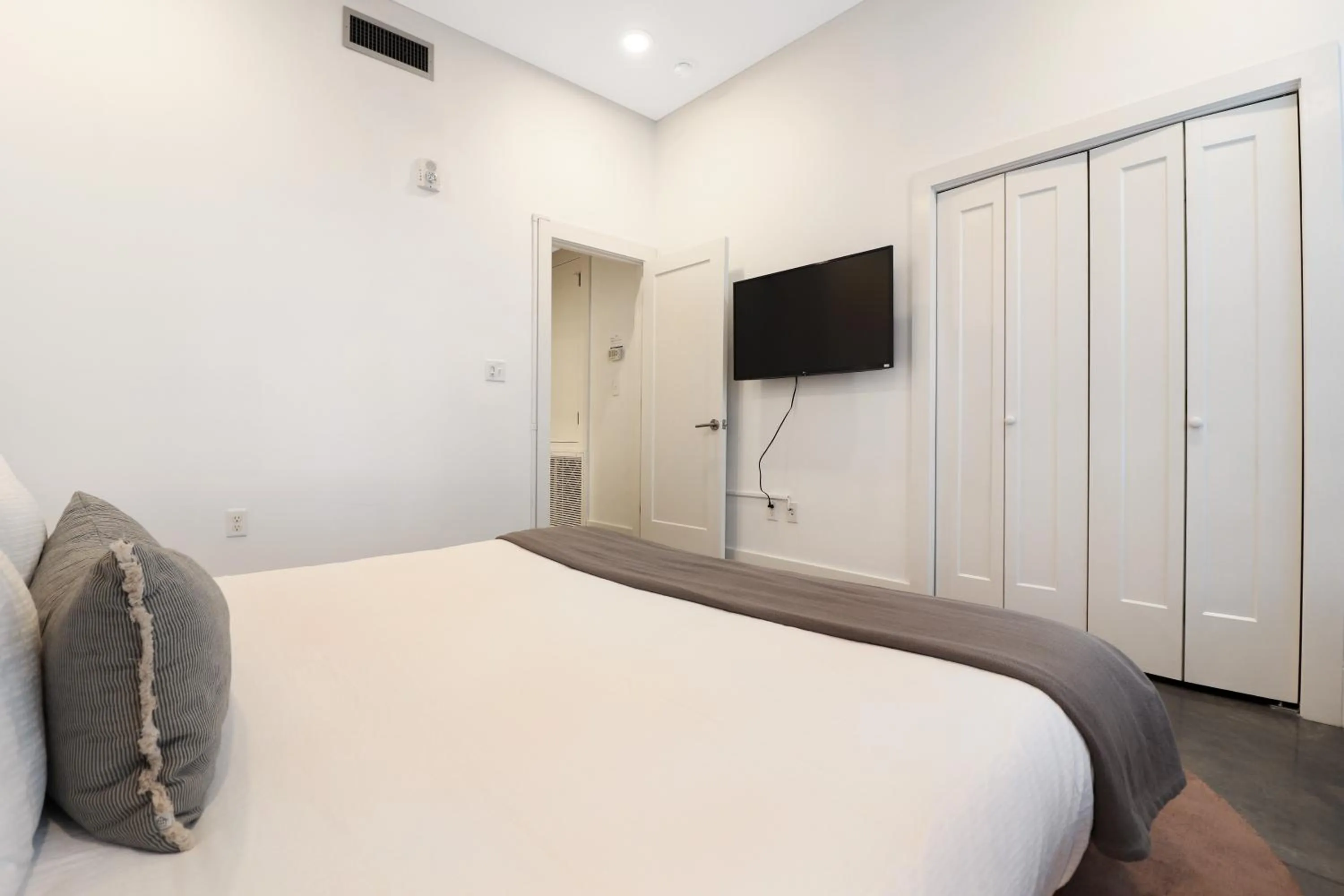 Bed in Roami at Motorworks