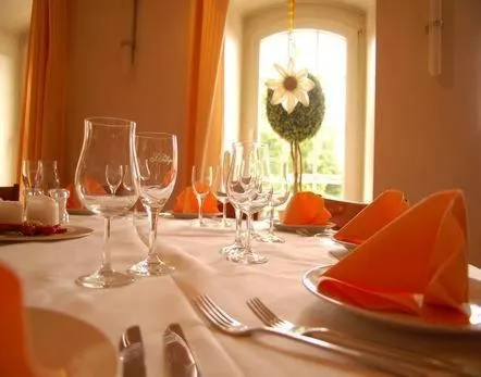 Restaurant/places to eat in Hotel Bedburger Mühle