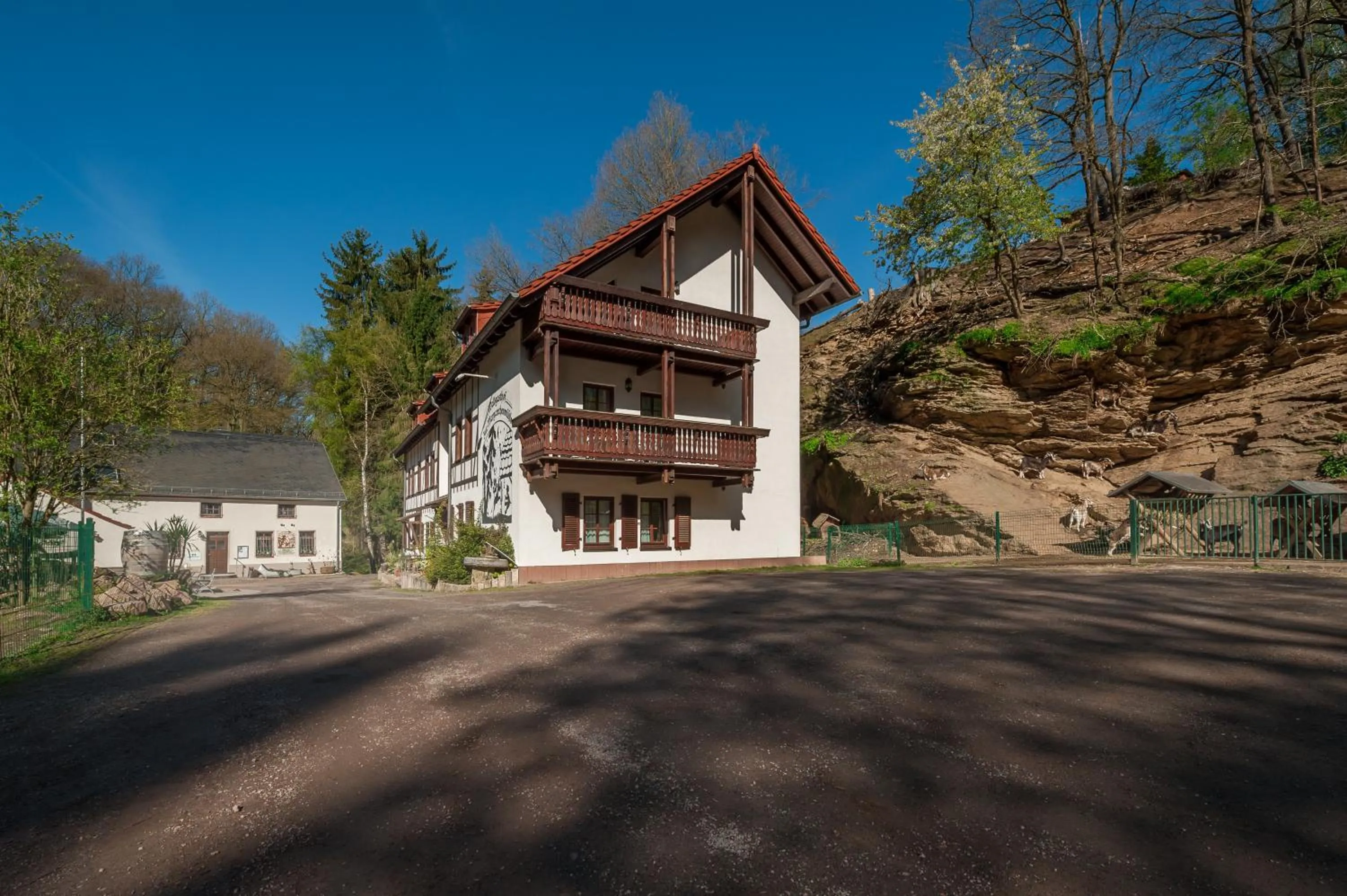 Property building in Zur Margarethenmühle - Landgasthof und Waldhotel