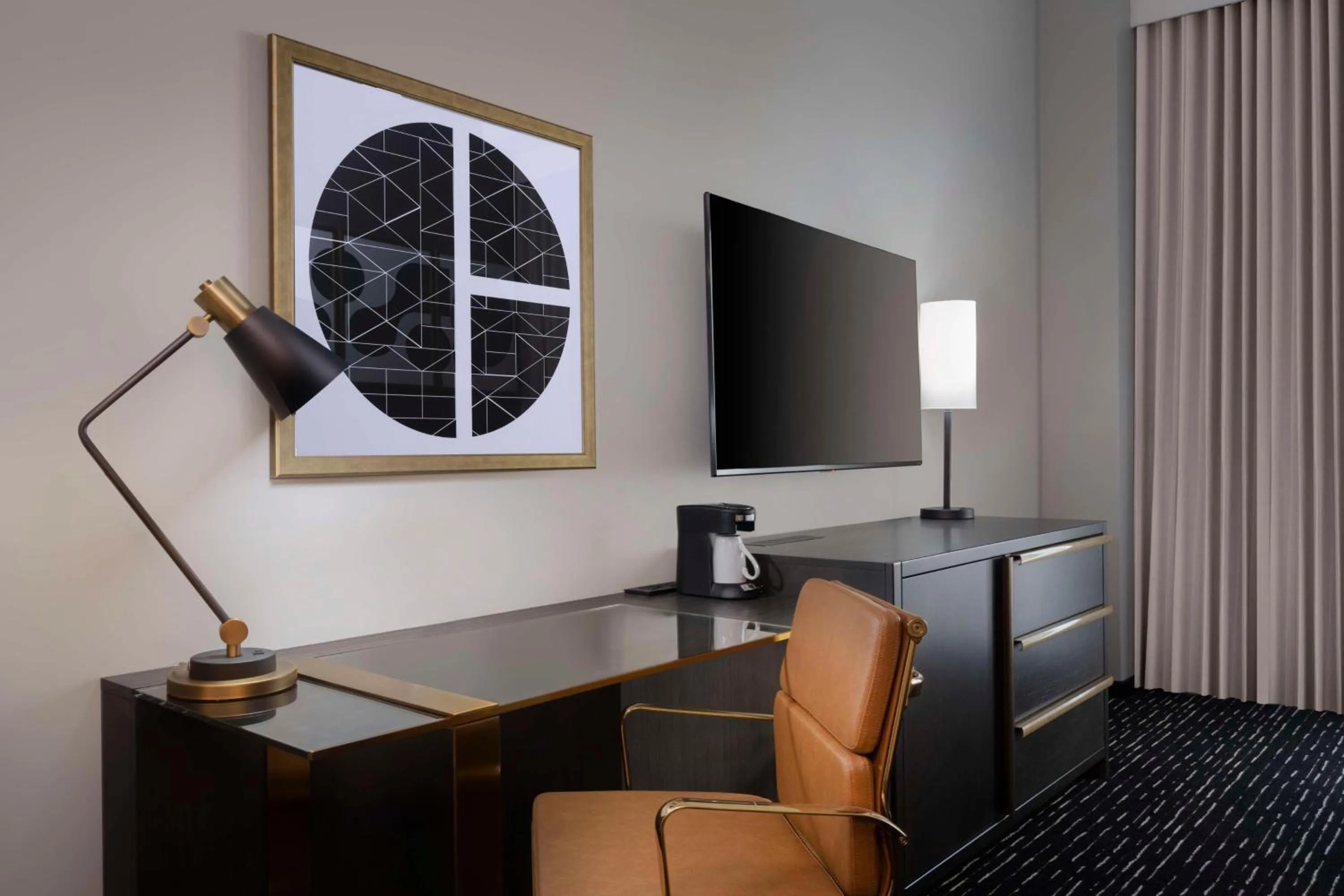 Bedroom in Hyatt House LAX Century Blvd