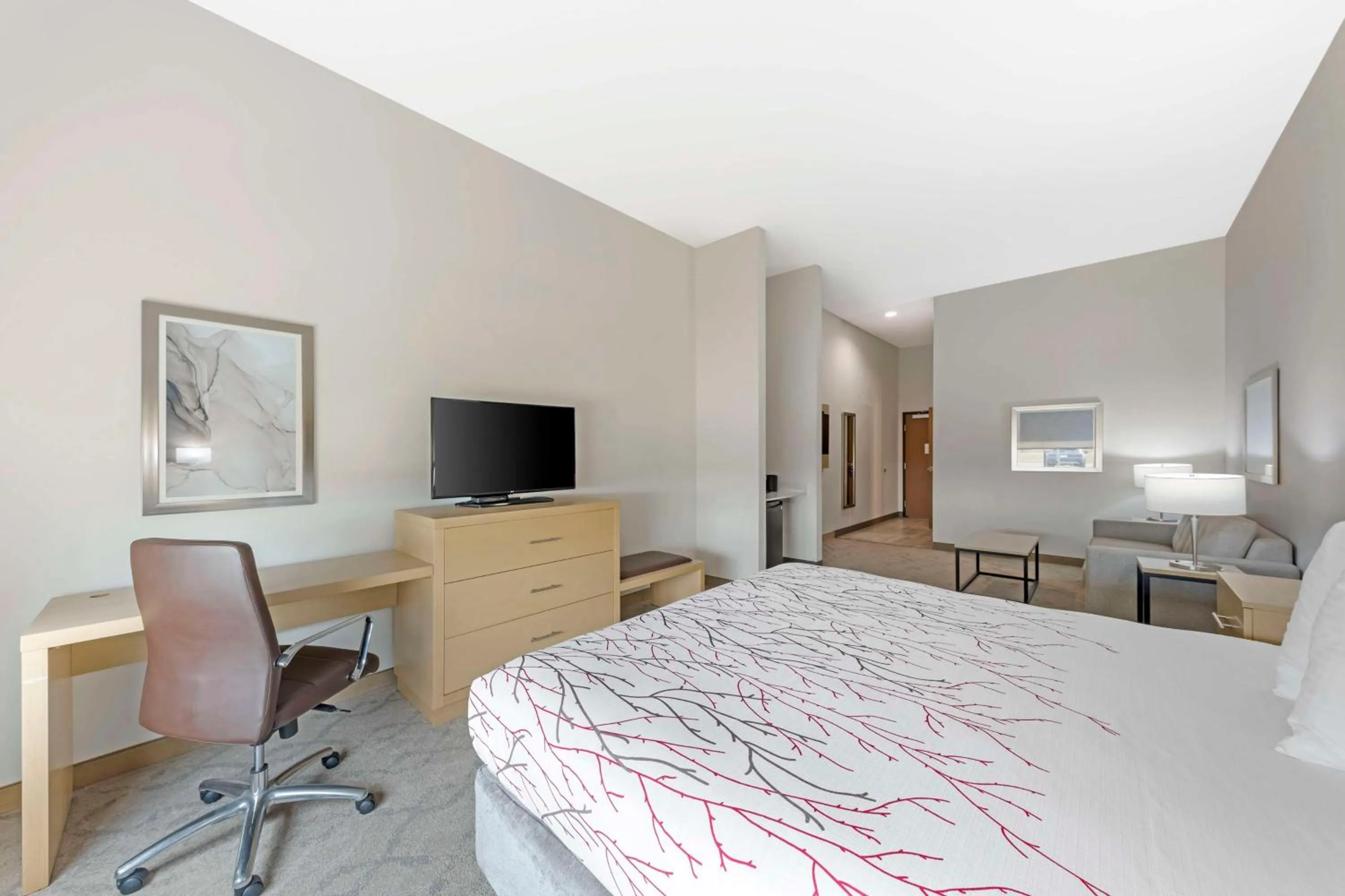 Photo of the whole room, Bed in Best Western Plus Chickasha Inn