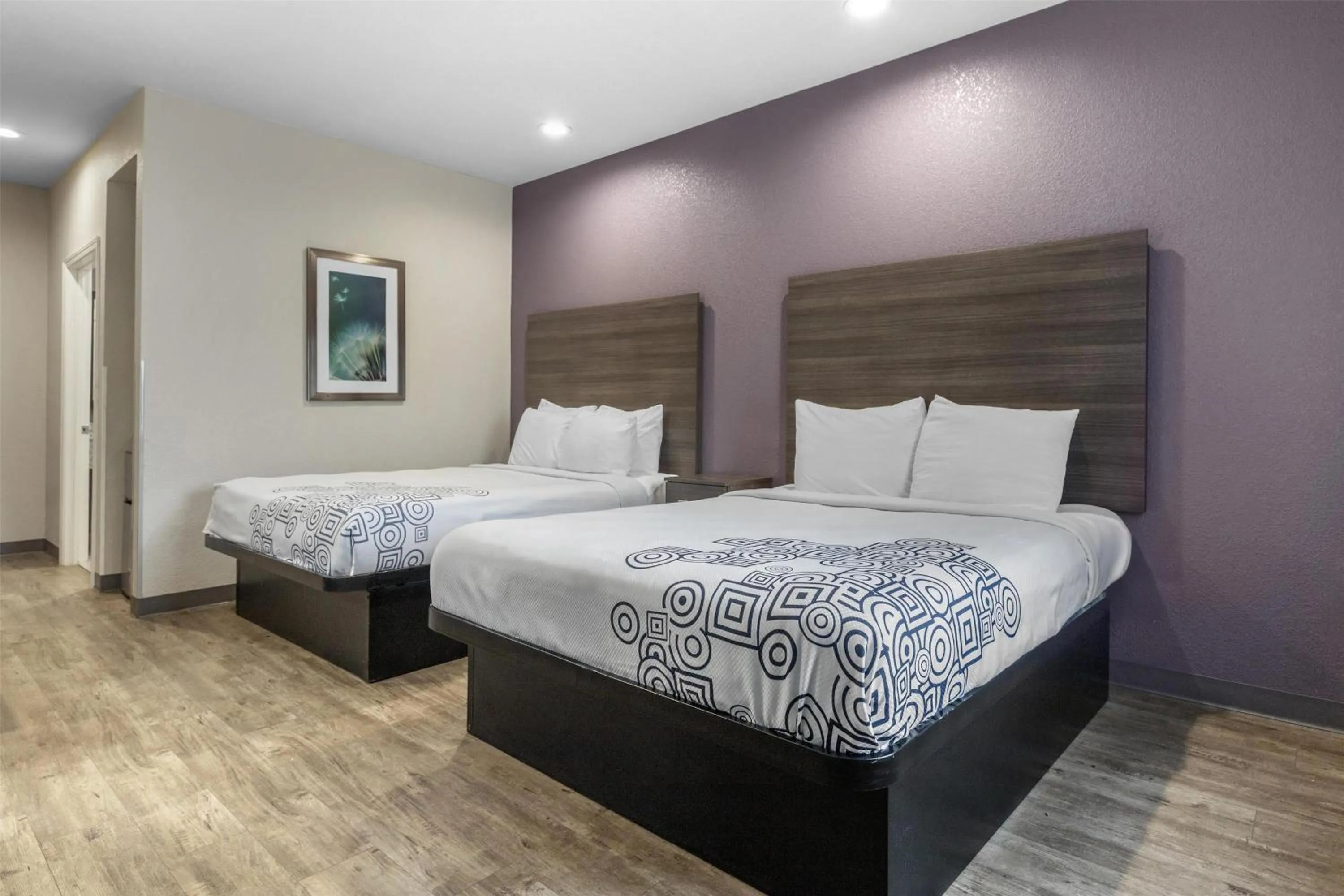 Bedroom, Bed in SureStay Plus Hotel by Best Western Ada