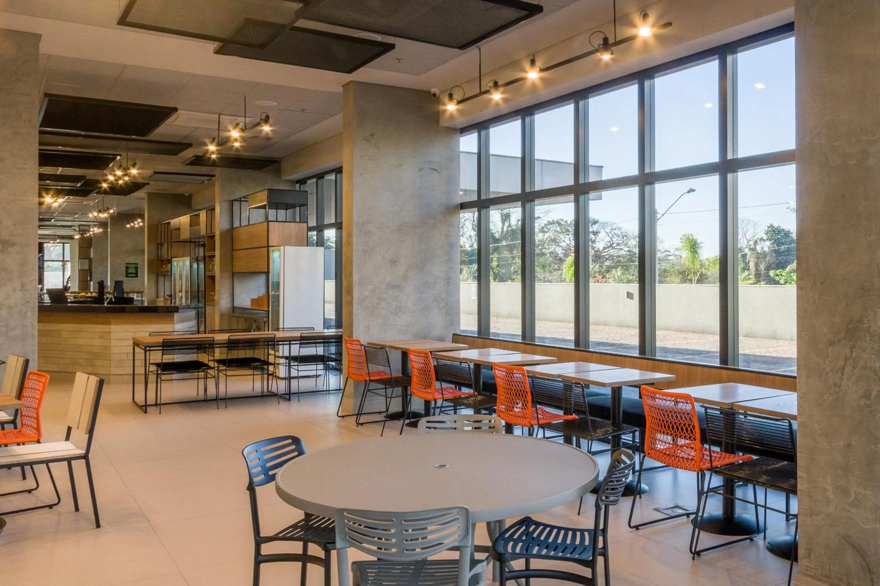 Restaurant/places to eat in ibis Ribeirao Preto Vila do Golf