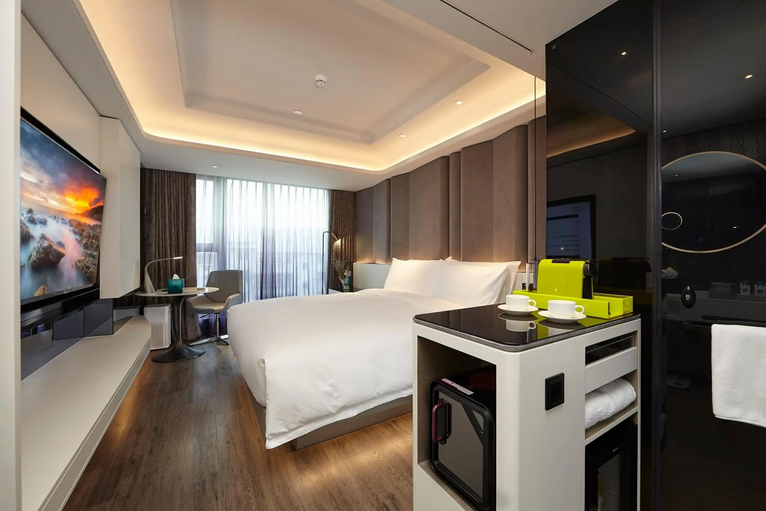 Standard King Room - Garden Side in Novotel Yangzhou City Center Standard King Room - Garden Side in Novotel Yangzhou City Center