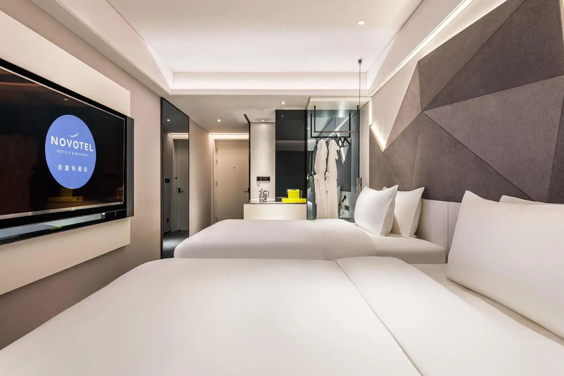 Standard Twin Room in Novotel Yangzhou City Center Standard Twin Room in Novotel Yangzhou City Center