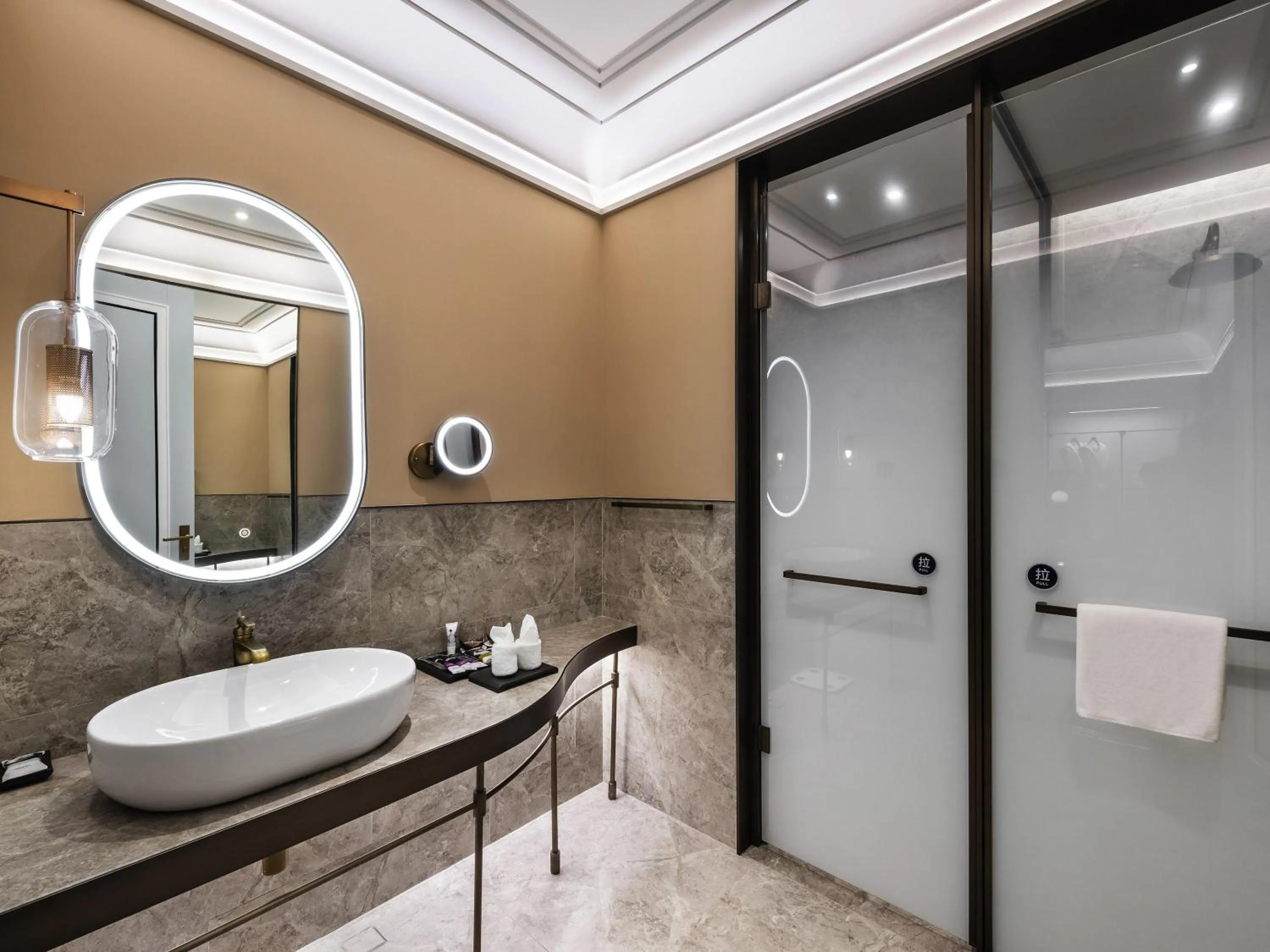 Bedroom in Mercure Lanzhou Downtown