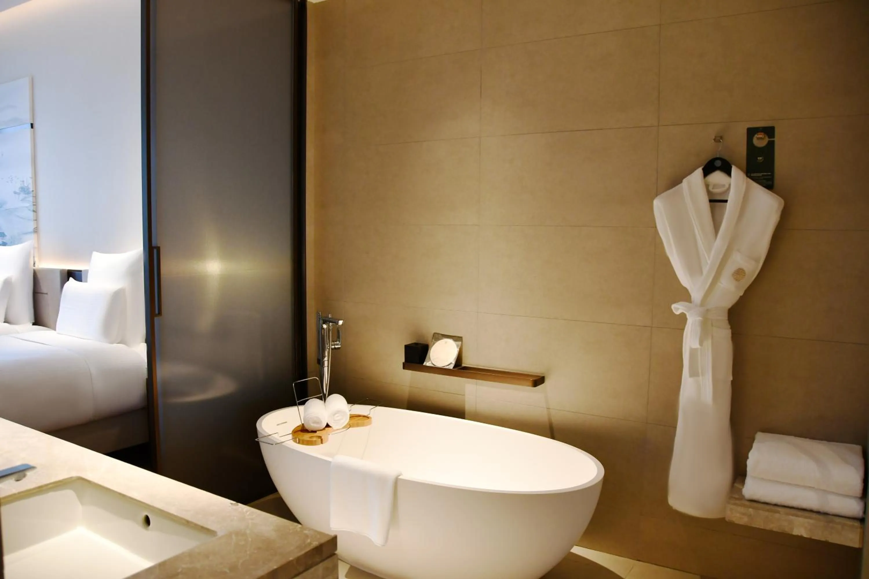 Toilet, Bed in Pullman Yueyang