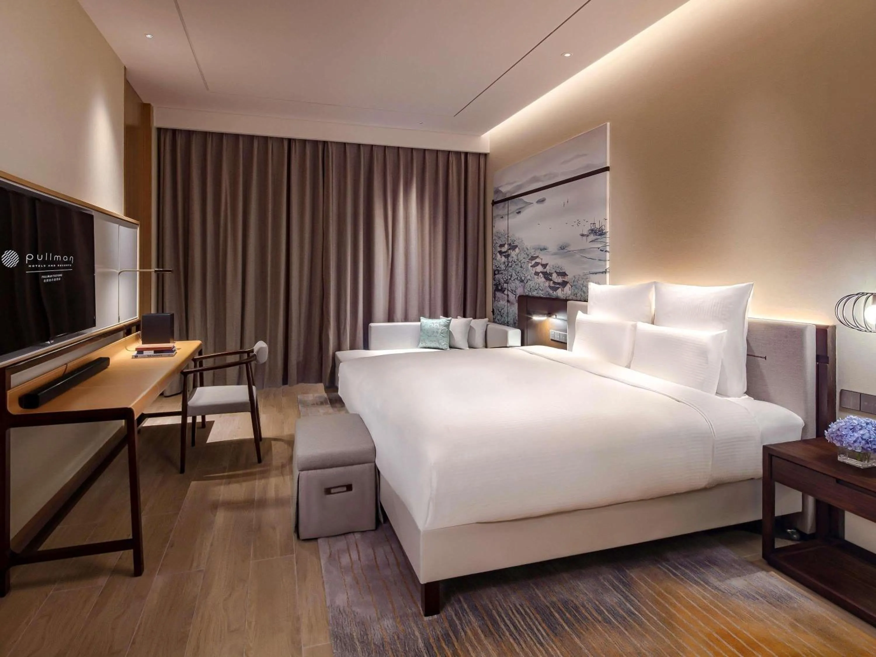 Photo of the whole room, Bed in Pullman Yueyang