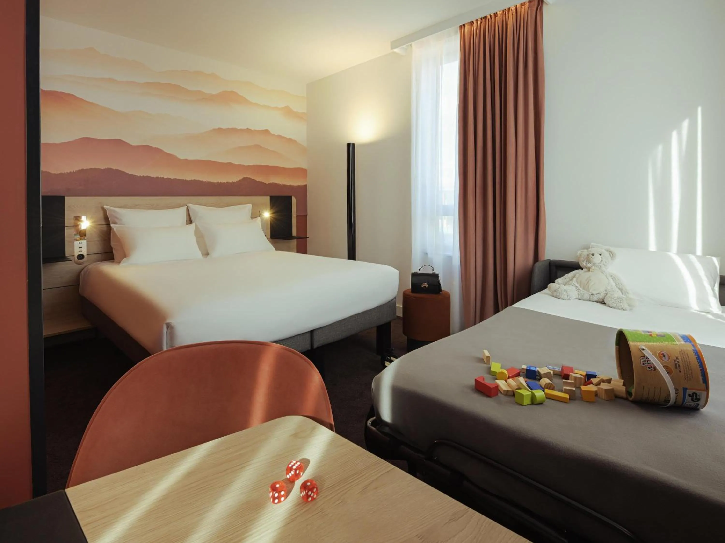 Bedroom, Bed in Novotel Annemasse Centre - Porte de Genève