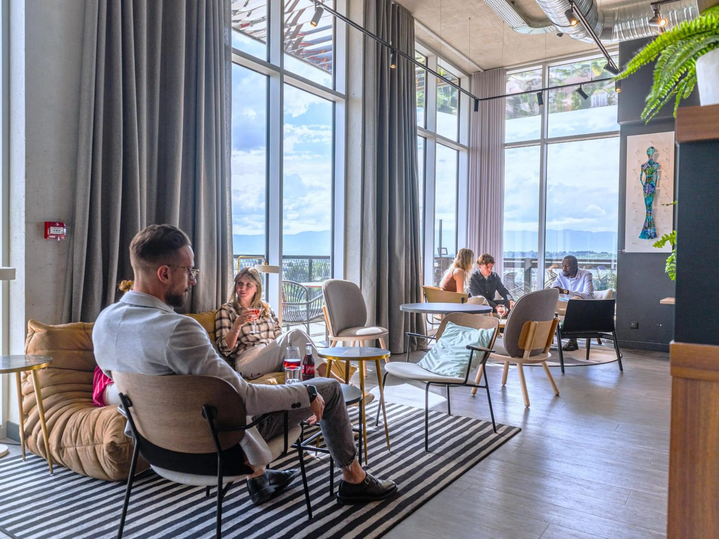 Lounge or bar in Novotel Annemasse Centre - Porte de Genève