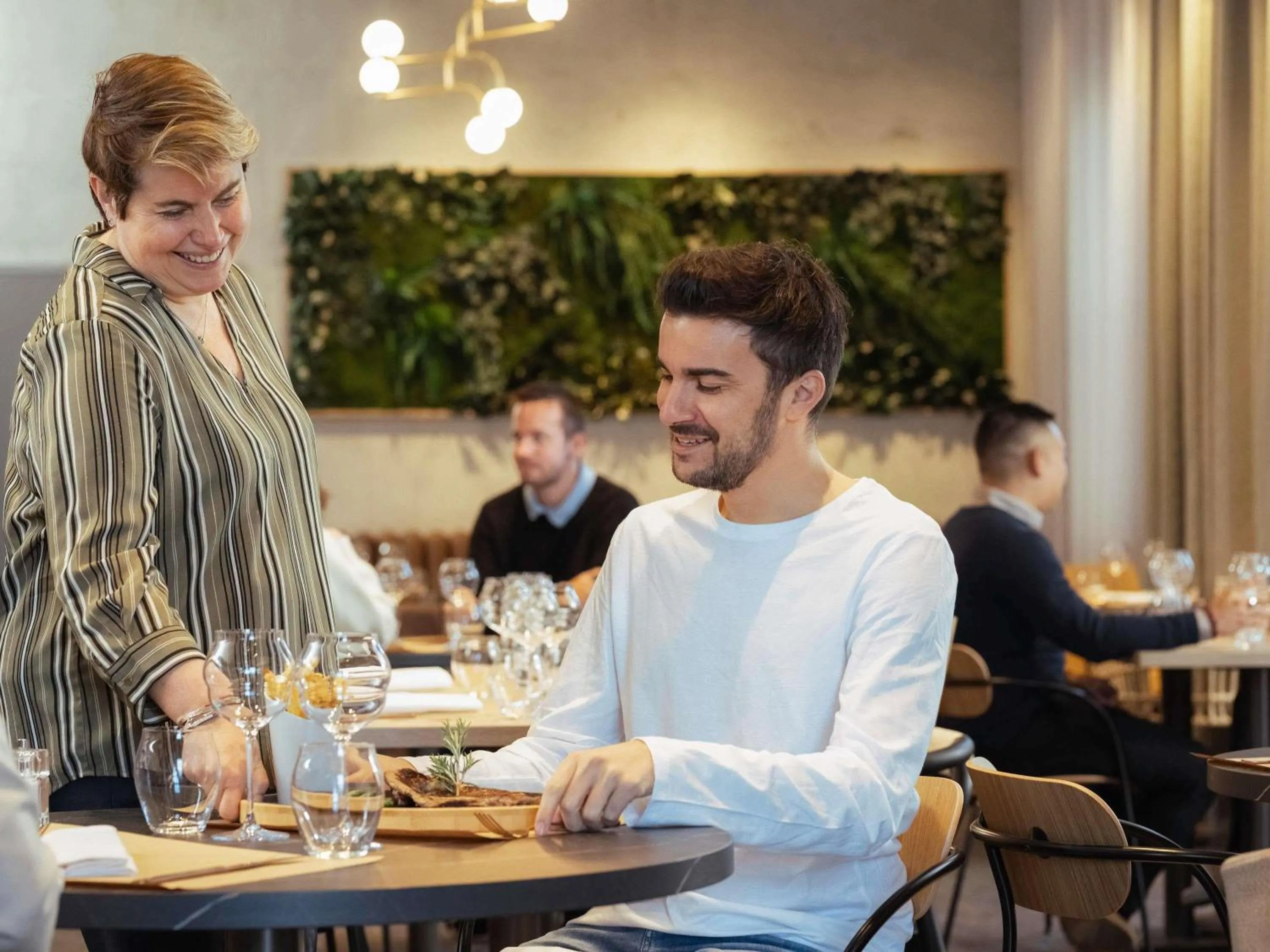 Restaurant/places to eat in Novotel Annemasse Centre - Porte de Genève