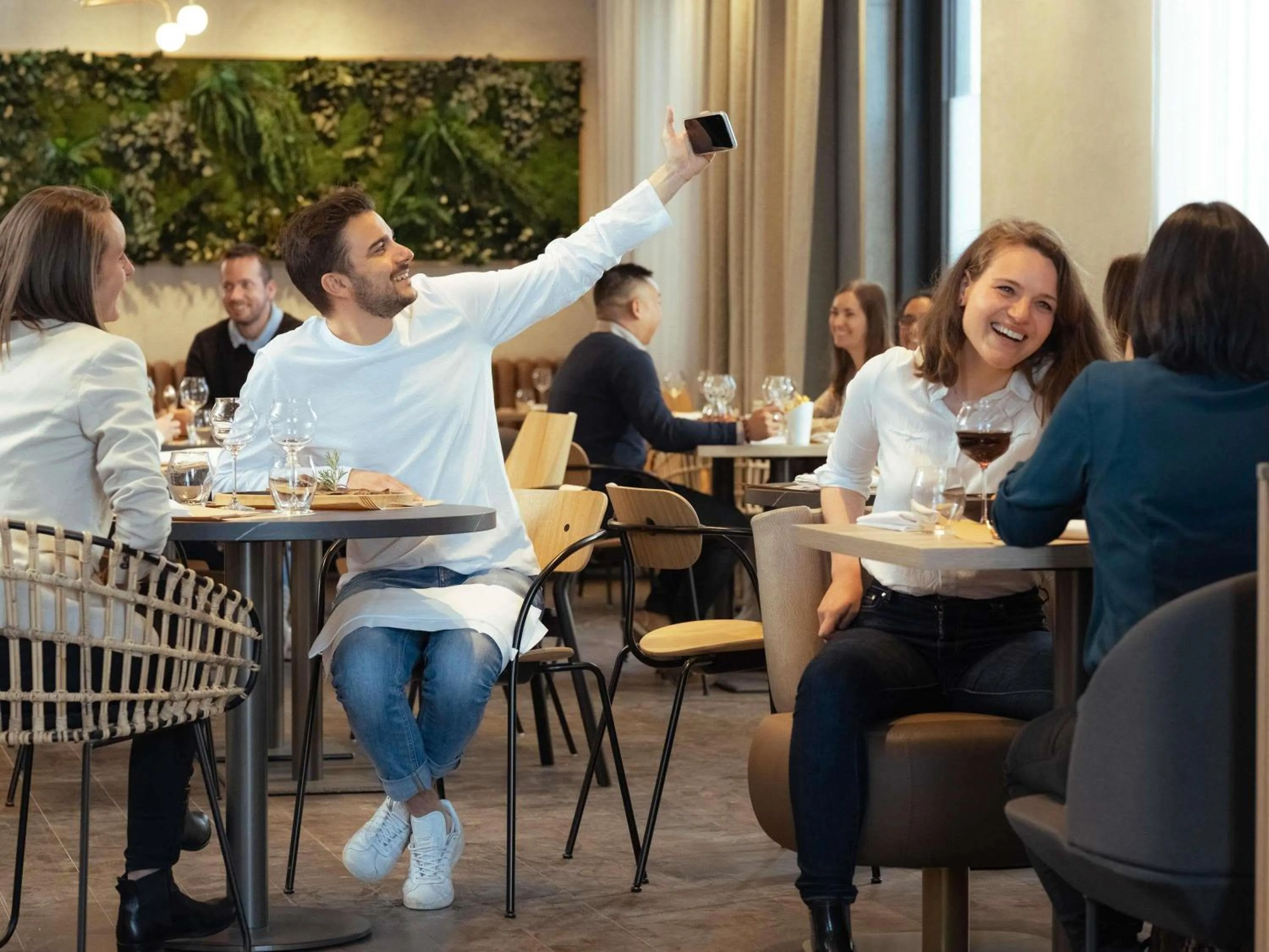 Restaurant/places to eat in Novotel Annemasse Centre - Porte de Genève