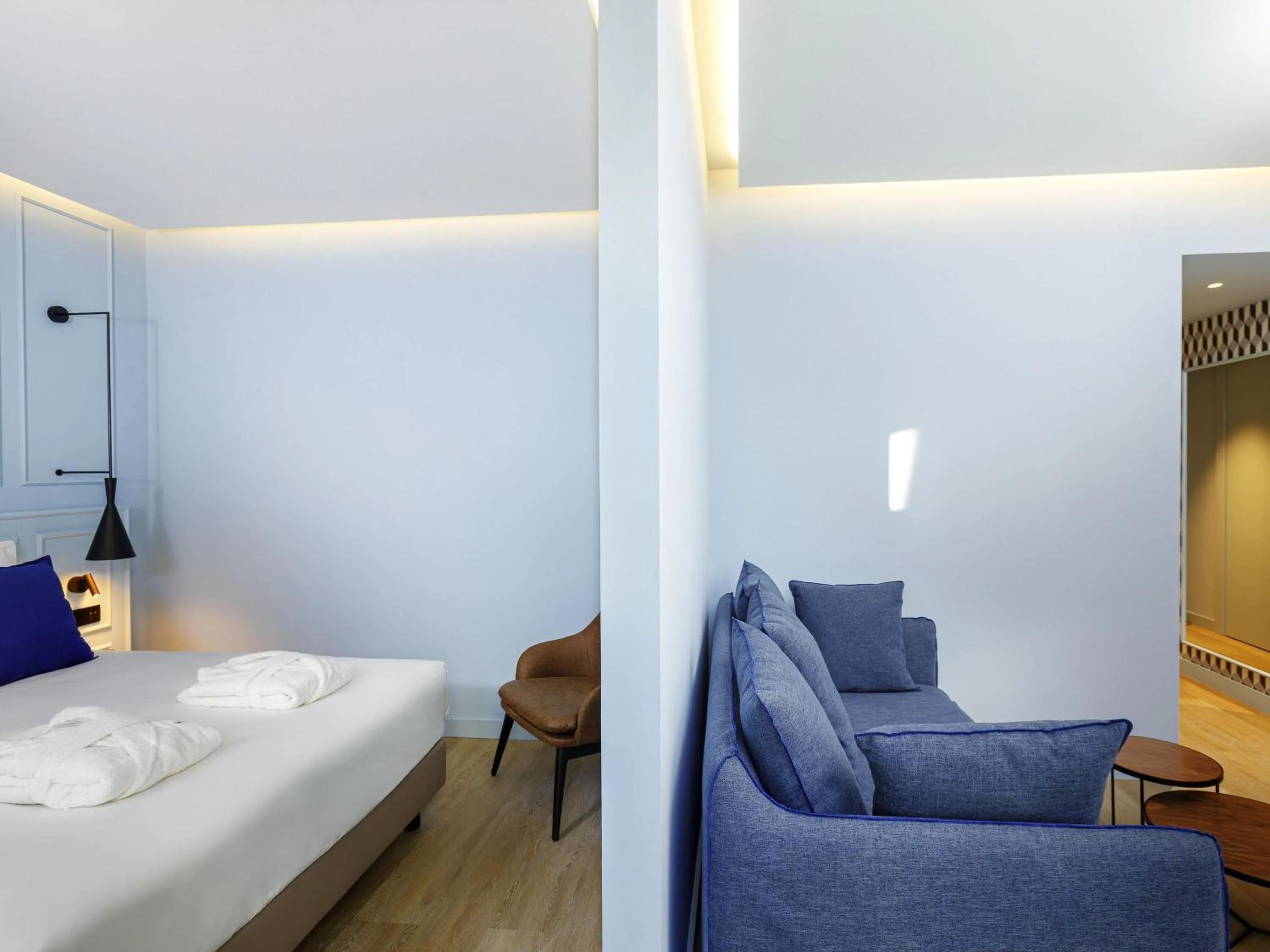 Bedroom, Bed in Mercure Porto Centro Aliados