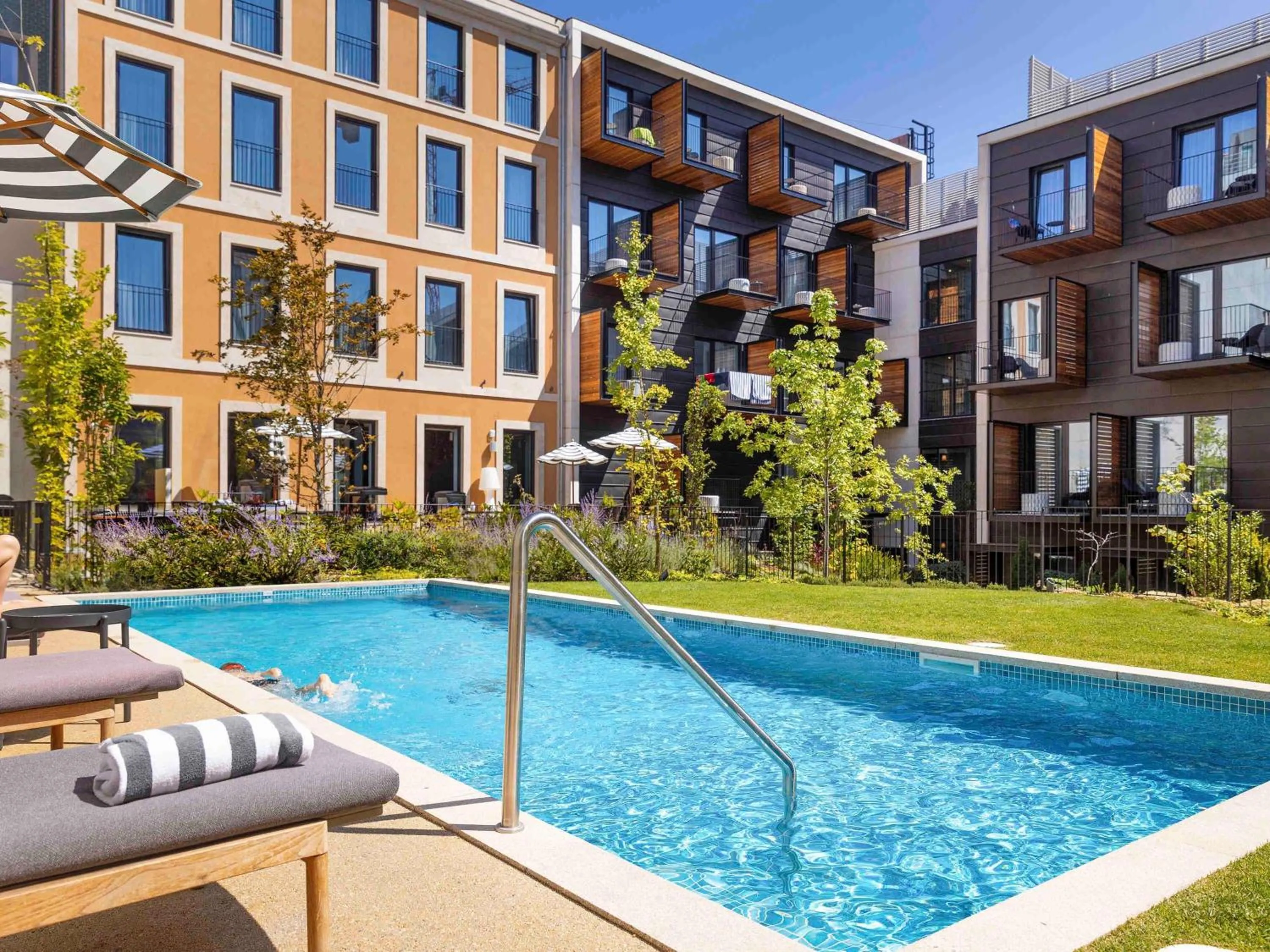 Property building in Mercure Porto Centro Aliados