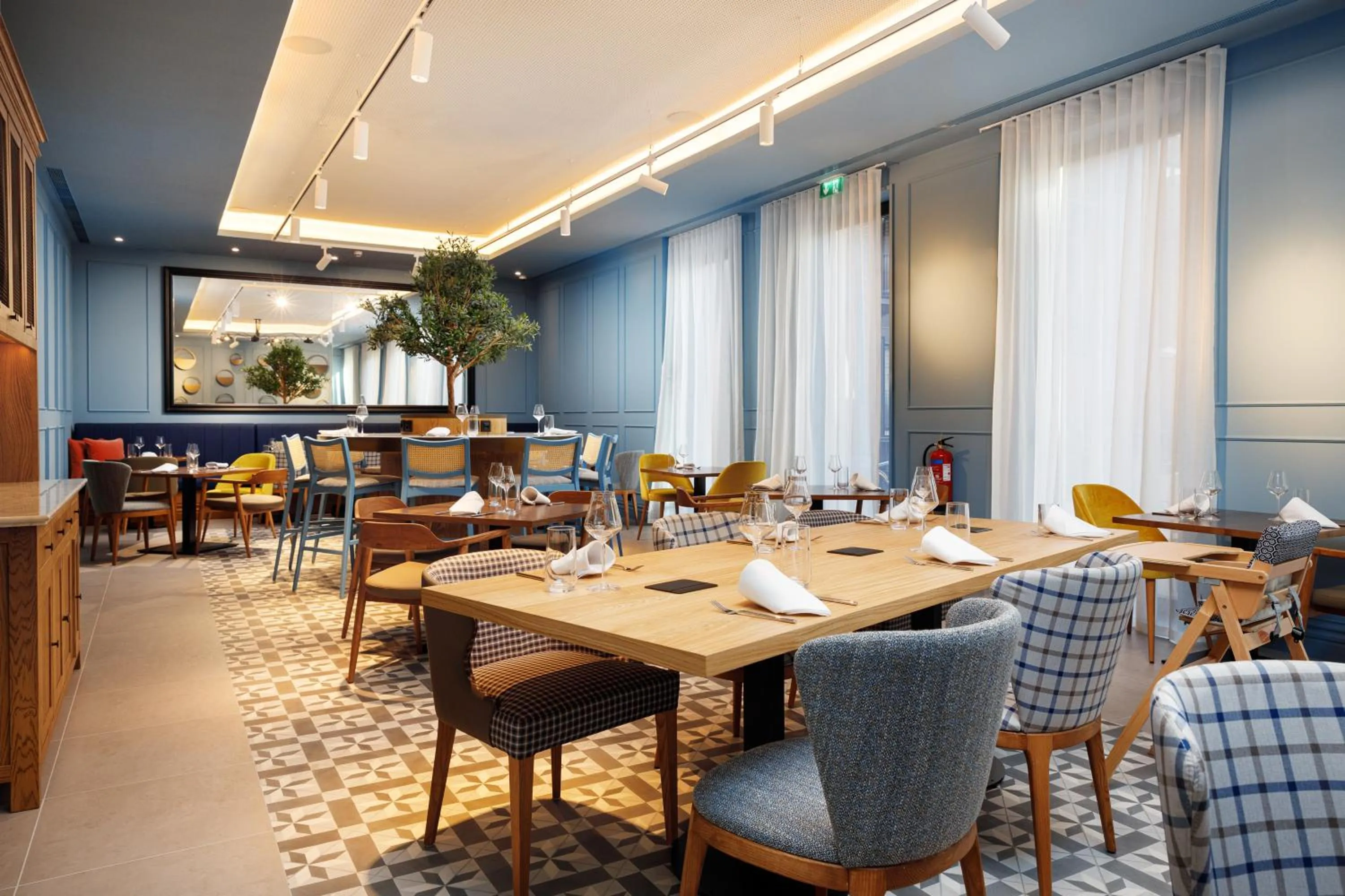 Restaurant/places to eat in Mercure Porto Centro Aliados