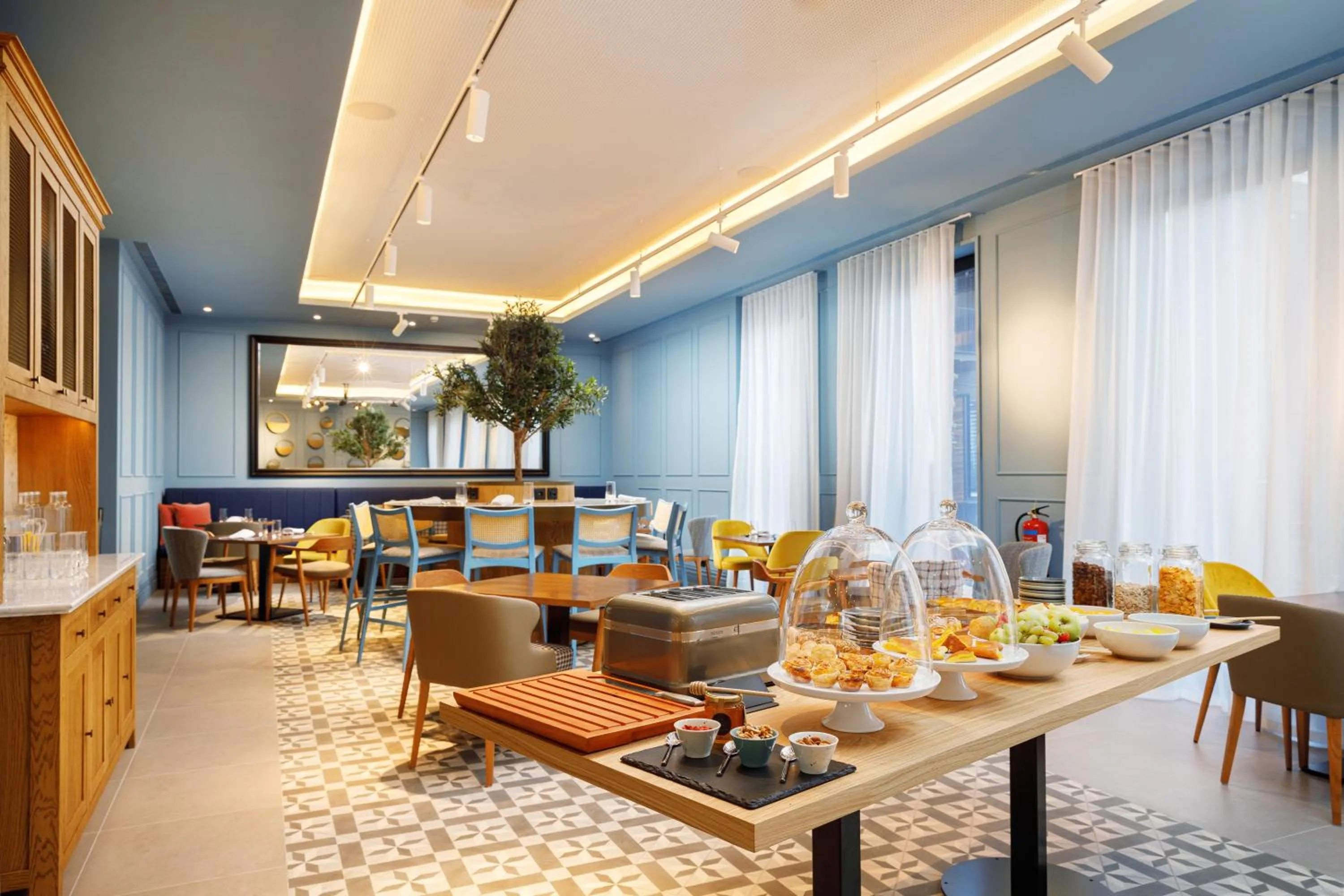 Restaurant/places to eat in Mercure Porto Centro Aliados