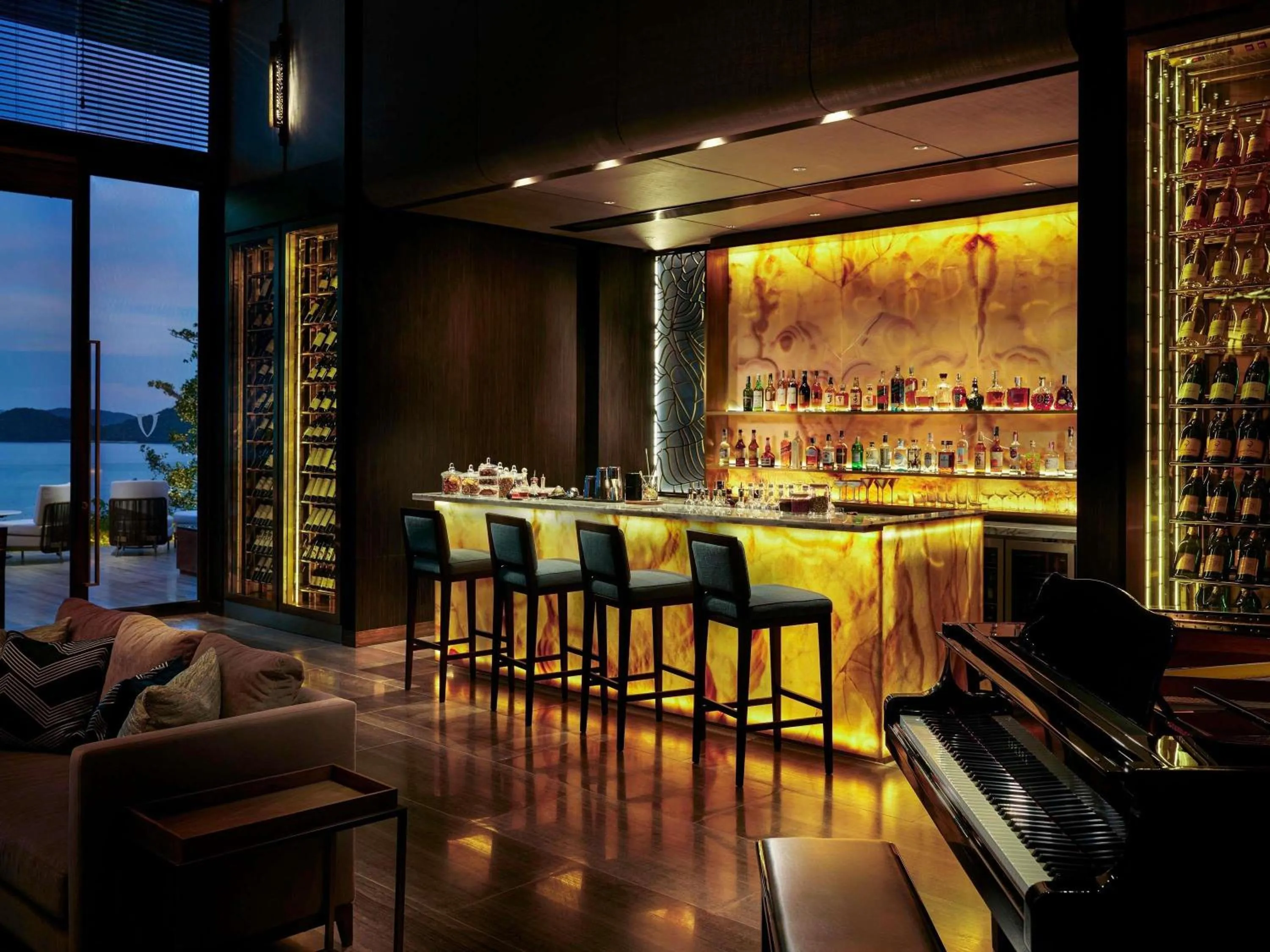 Lounge or bar in V Villas Phuket - MGallery Collection