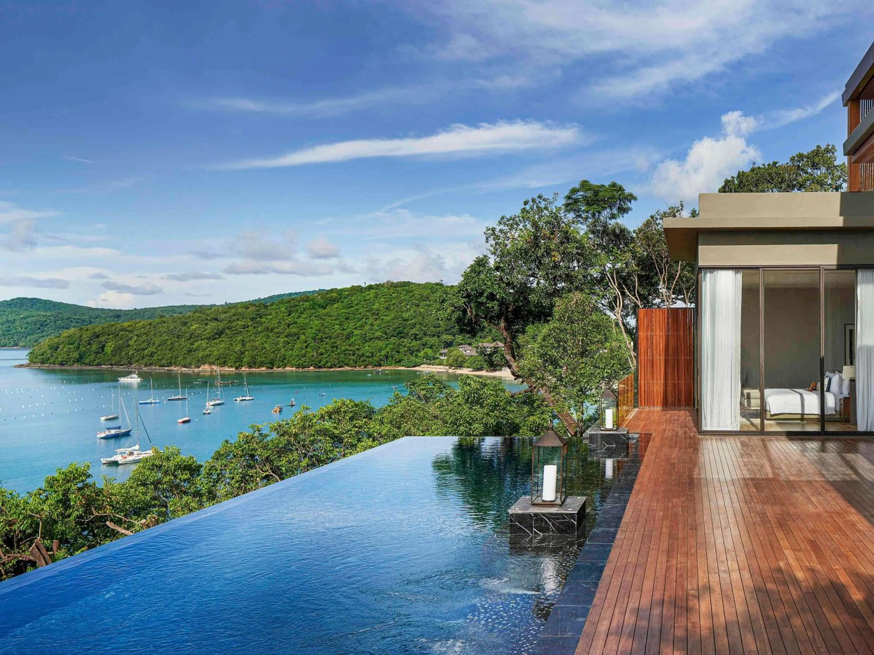 Four-Bedroom King Suite with Ocean View and Infinity Pool - Hilltop Cliff in V Villas Phuket - MGallery Collection