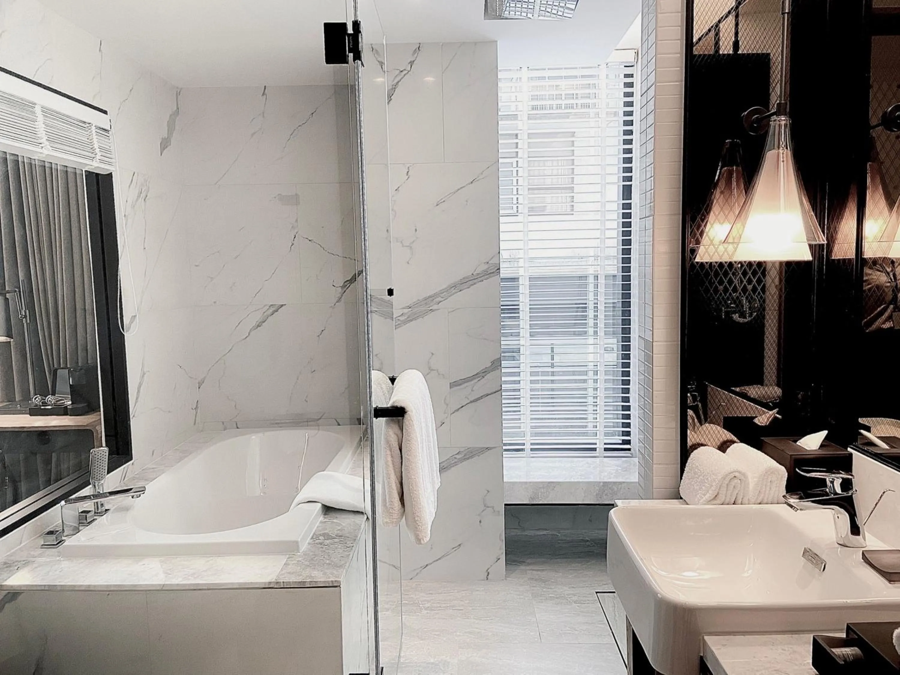 Toilet in Homm Sukhumvit34 Bangkok