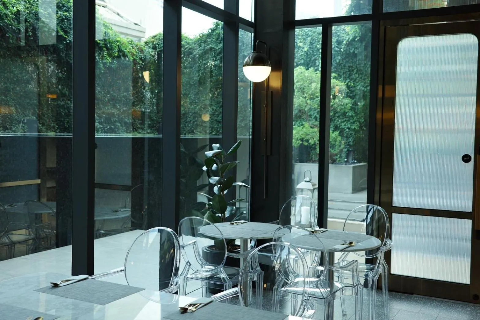 Restaurant/places to eat in Homm Sukhumvit34 Bangkok