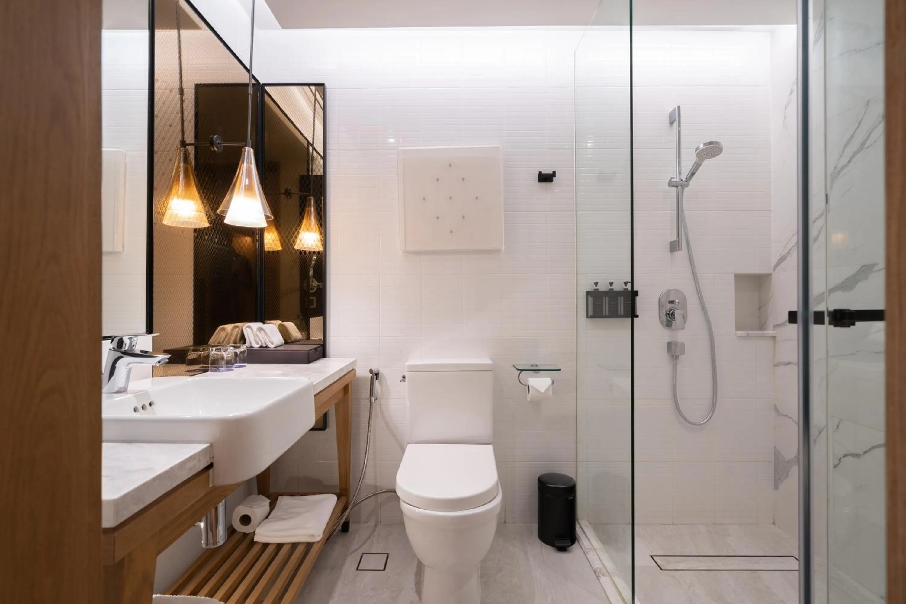 Shower in Homm Sukhumvit34 Bangkok