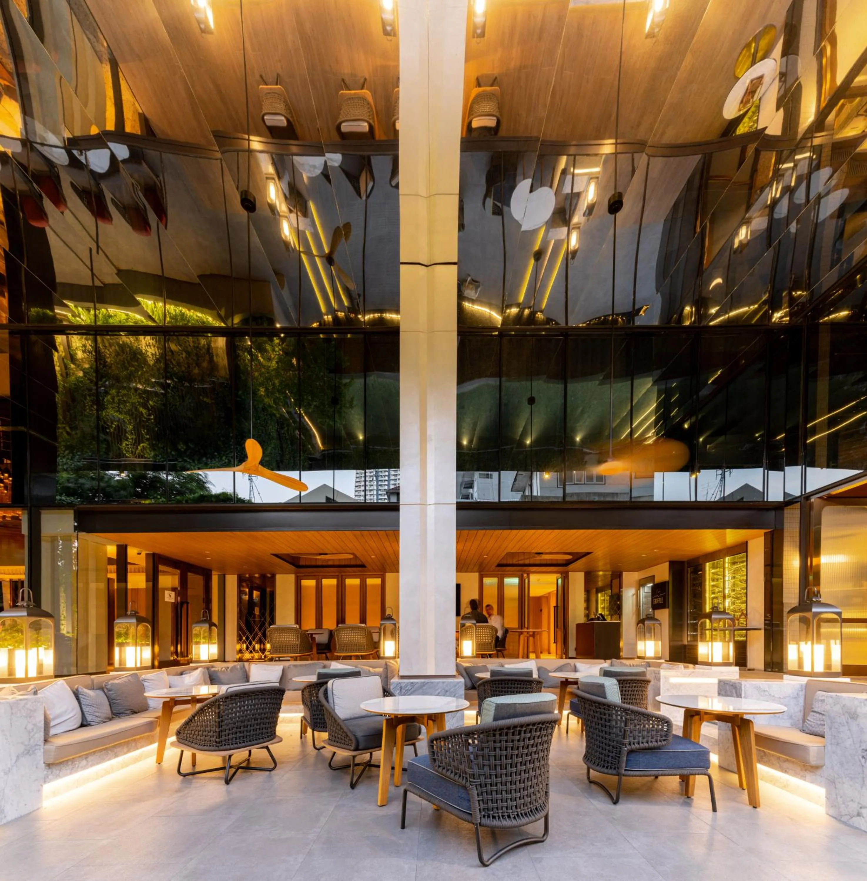 Restaurant/places to eat in Homm Sukhumvit34 Bangkok