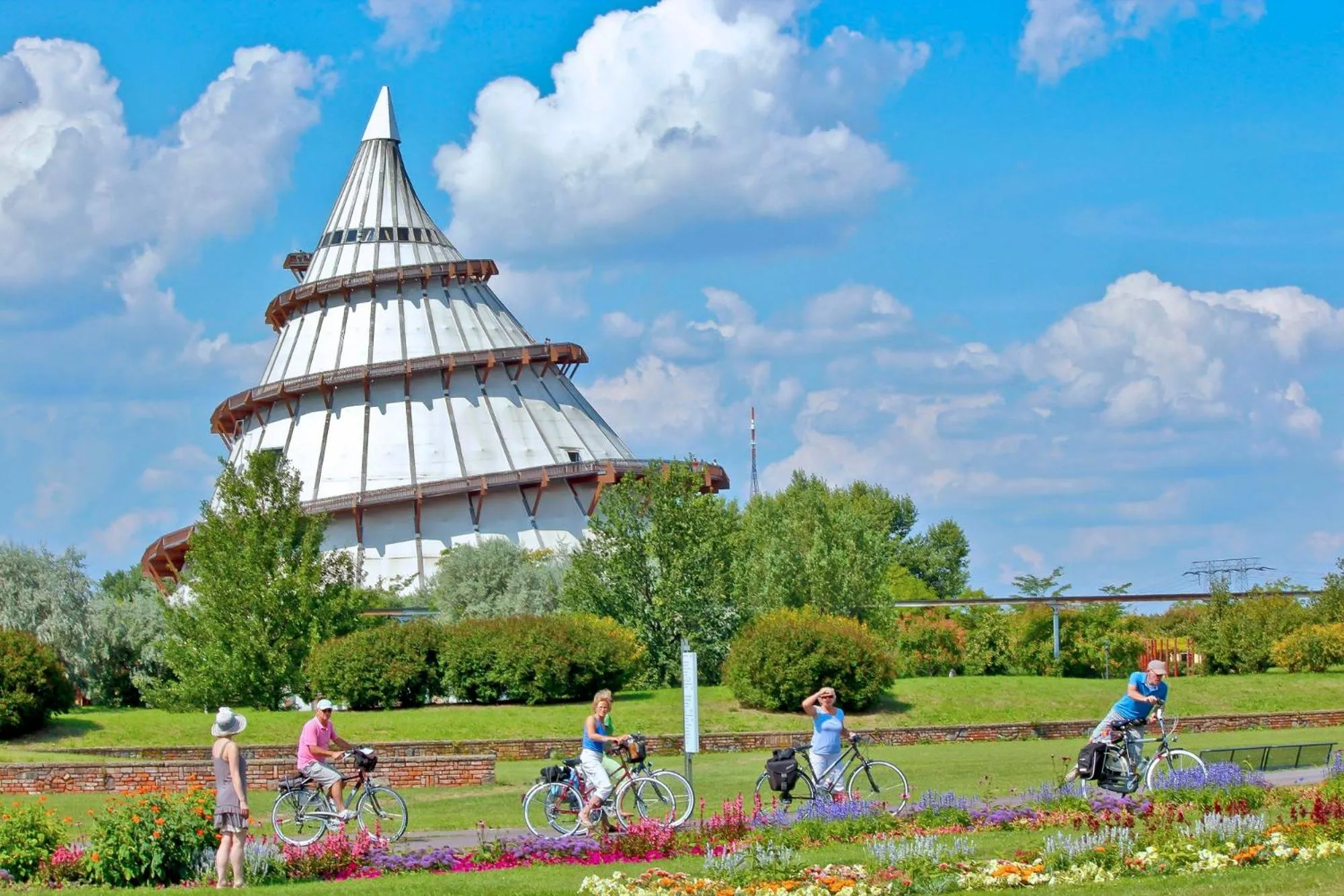 Nearby landmark in REGIOHOTEL Wittekind Burg - #AutobahnA2 #TopPreisLeistung #FreeParking #Wallbox